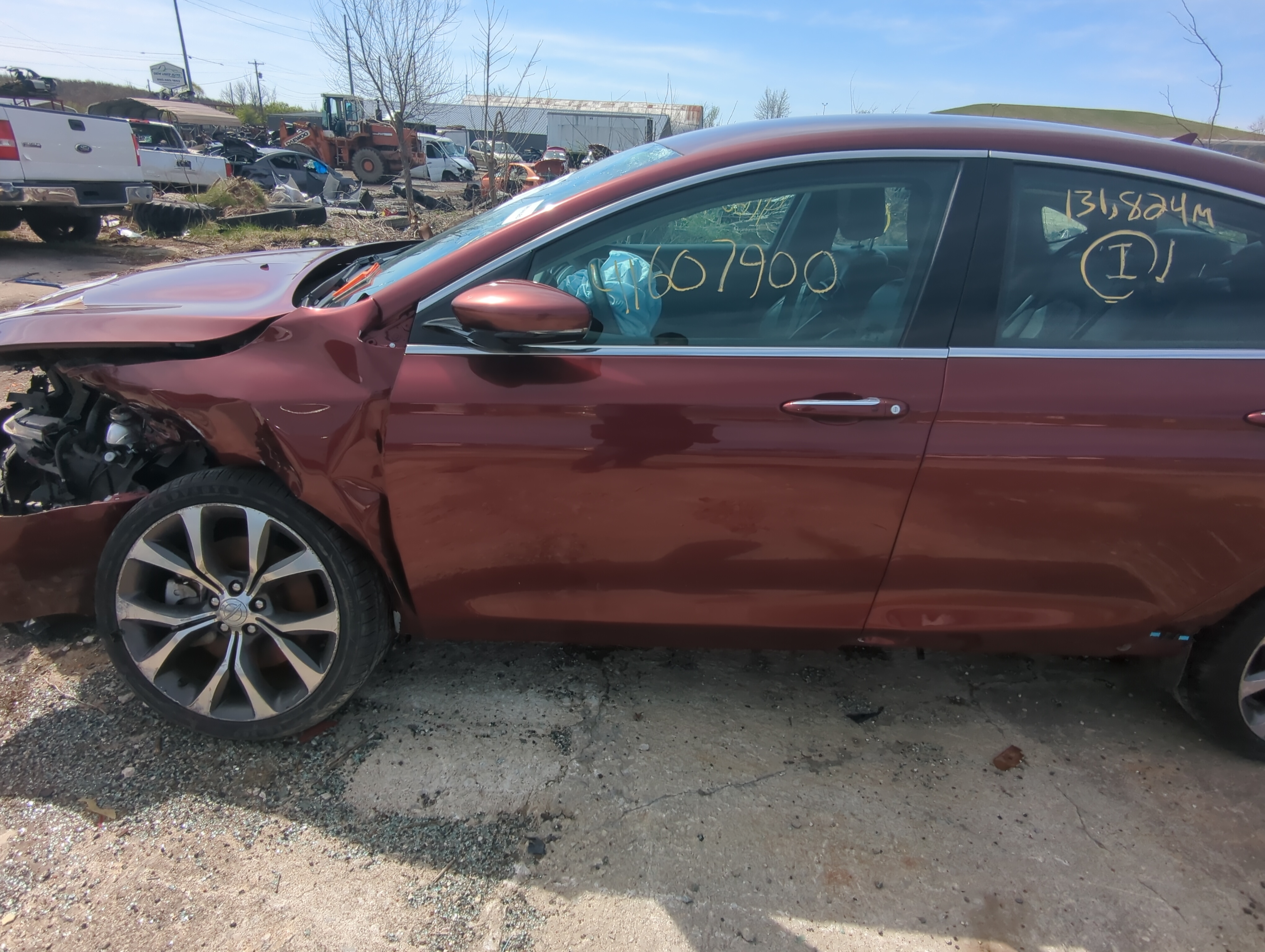 Picture of 2015-2017 Chrysler 200 Driver Front Door Oem 876953