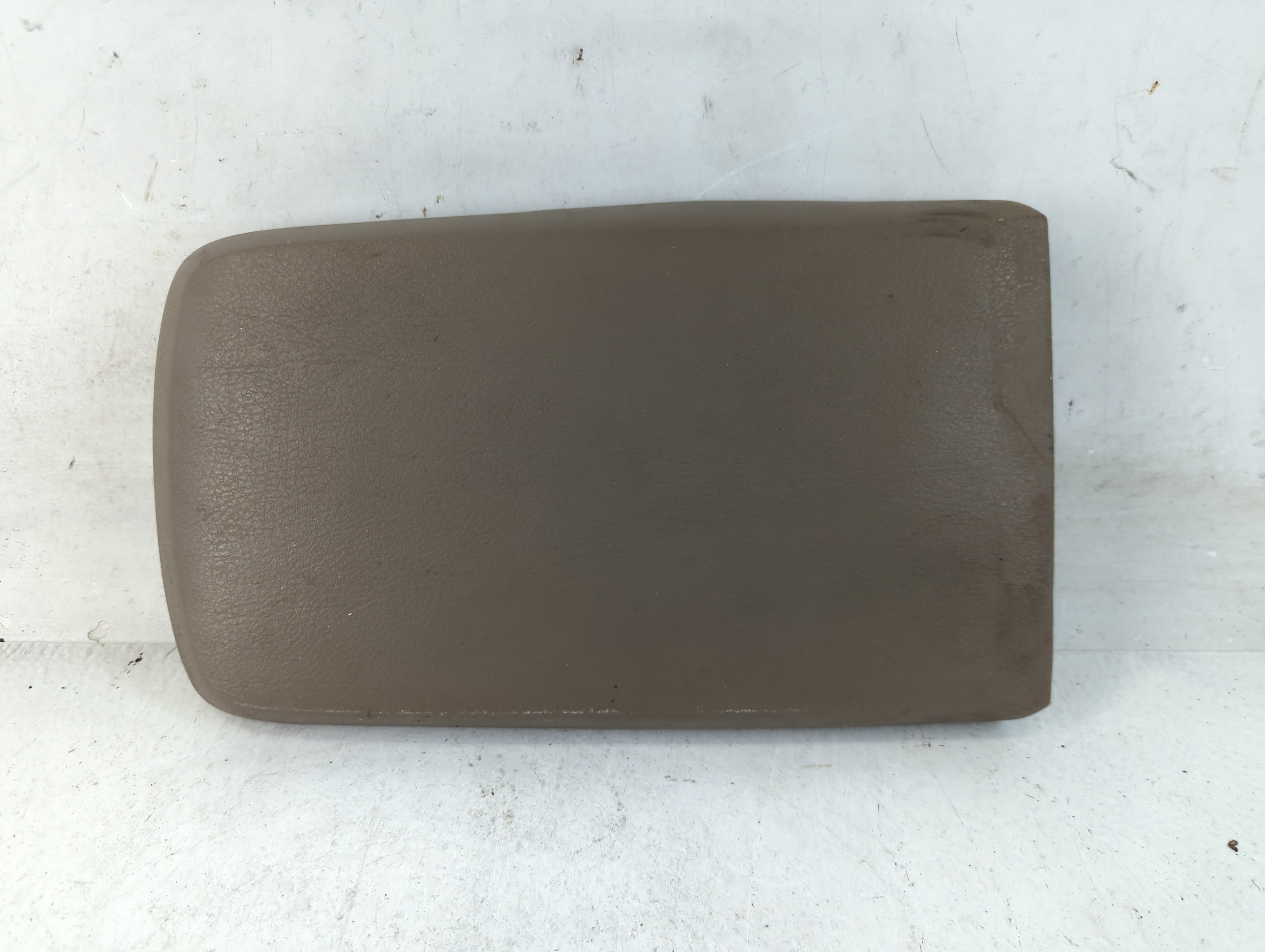 2005 Ford Explorer Center Console Armrest Cover Lid Grey 876970 - Oemusedautoparts1.com