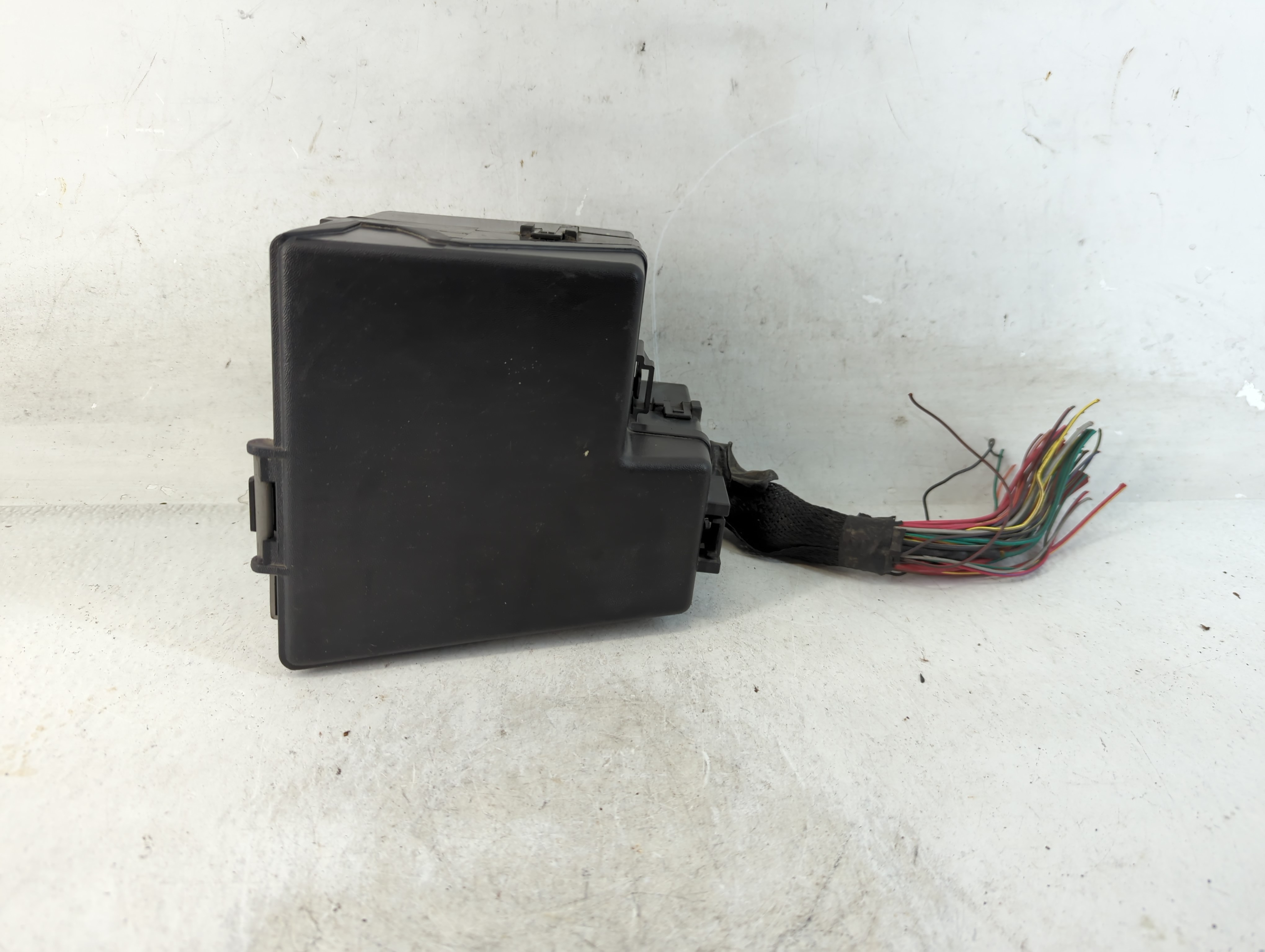 Lincoln Ls Fusebox Fuse Box Relay Module 7154-3150 876973 - Oemusedautoparts1.com