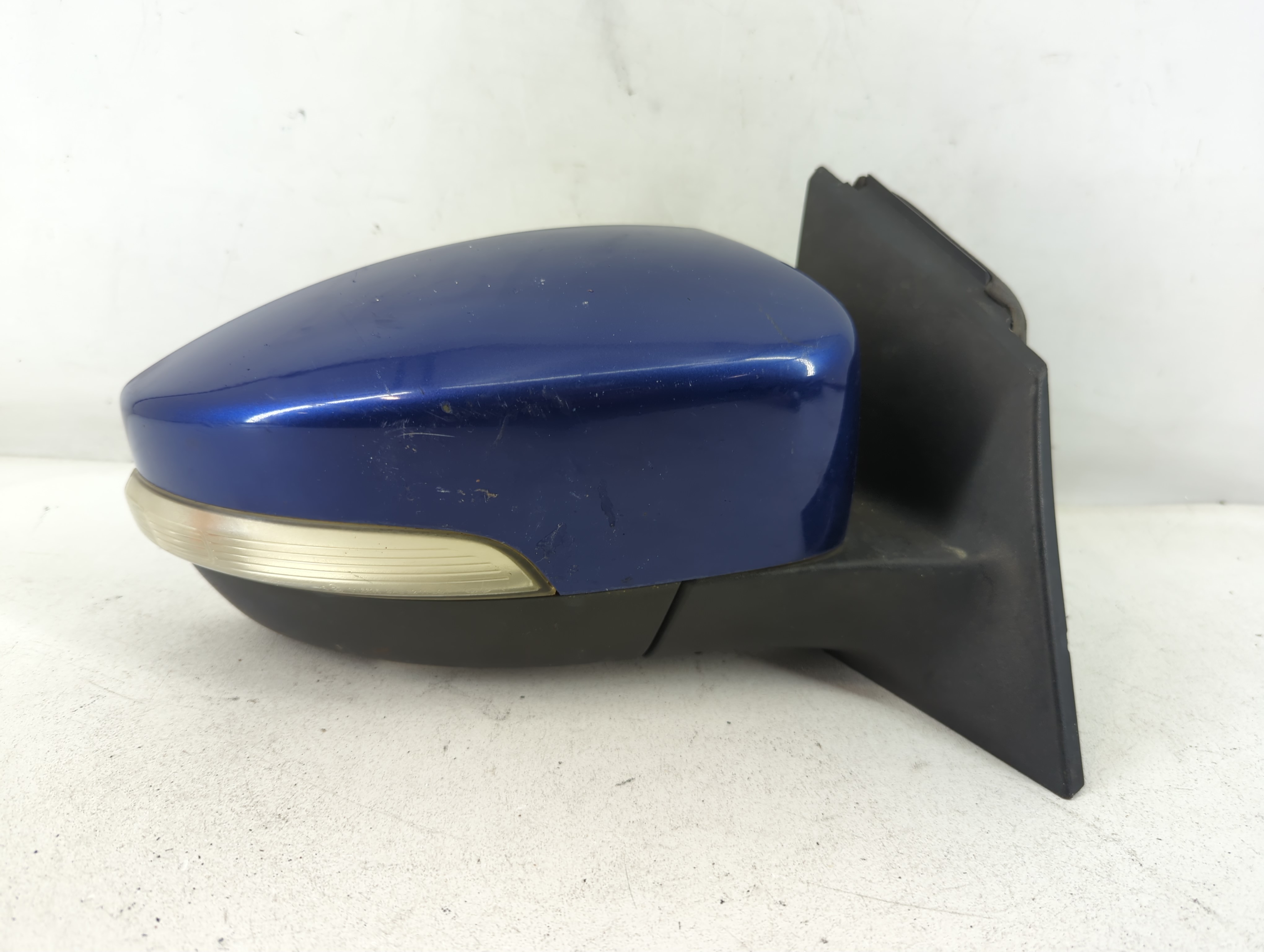 2012-2014 Ford Focus Passenger Right Side View Power Door Mirror Blue 877032 - Oemusedautoparts1.com