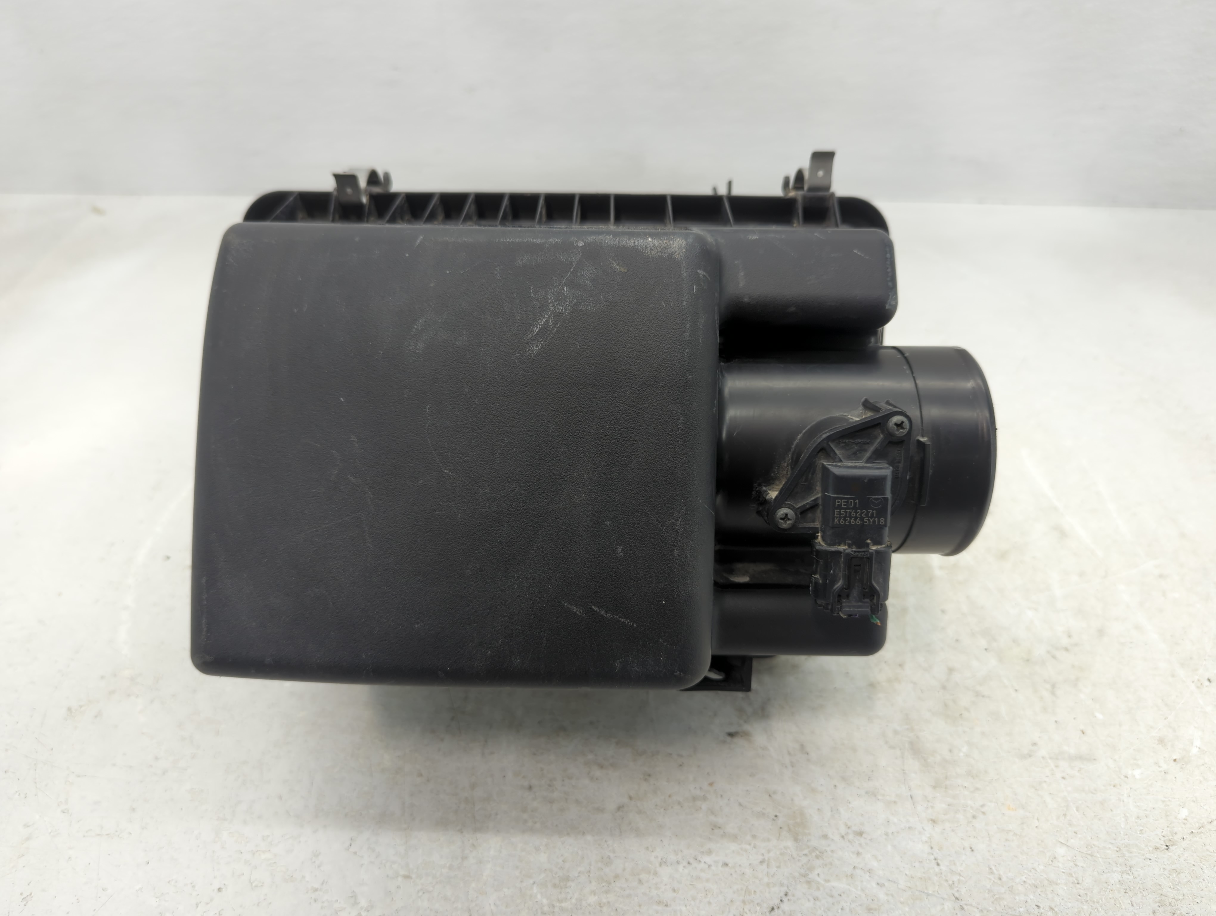 Picture of 2014-2016 Mazda 6 Air Cleaner Intake-duct Hose Tube 877046