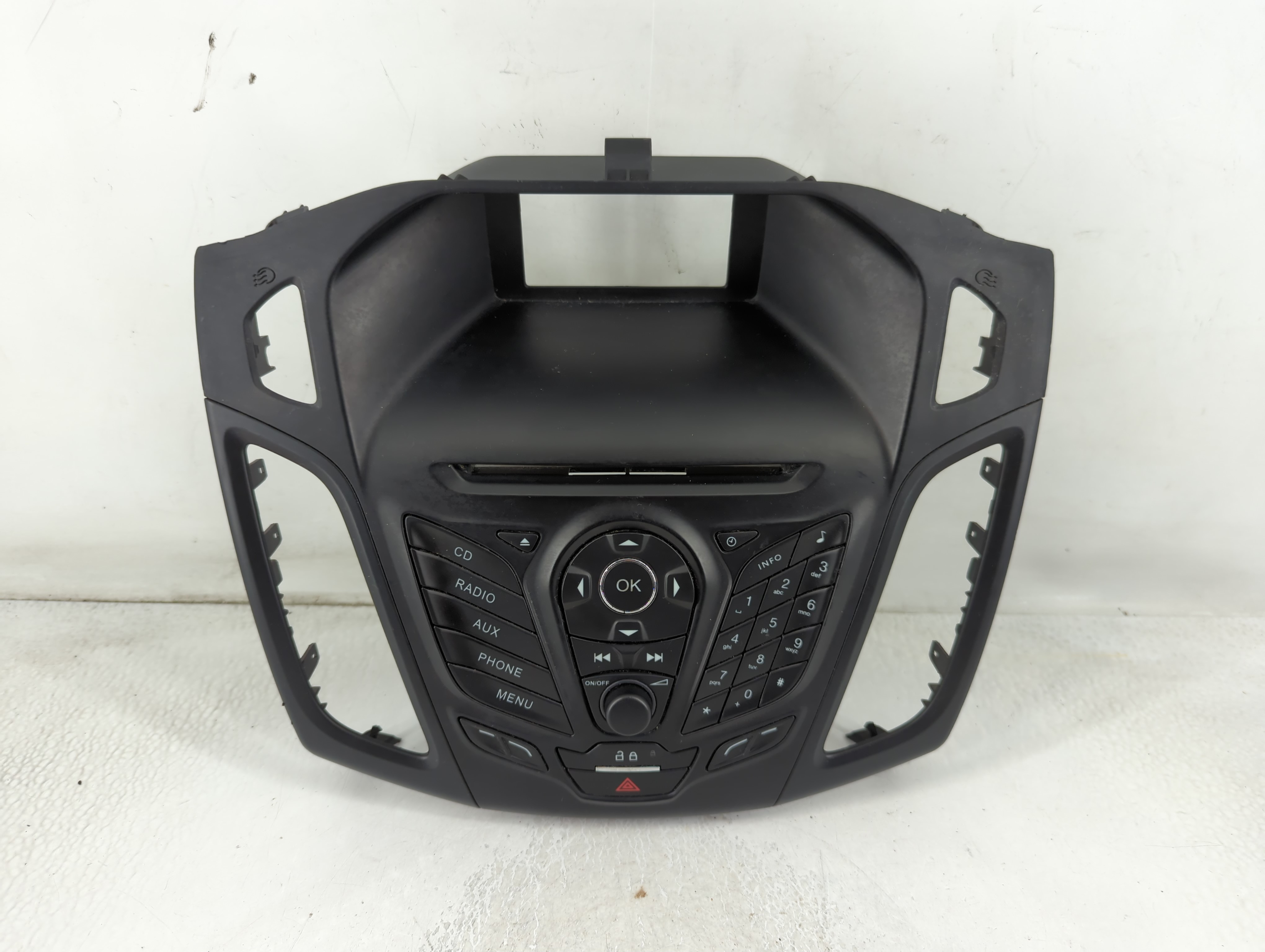 2012-2013 Ford Focus Am Fm Cd Player Radio Receiver 877065 - Oemusedautoparts1.com