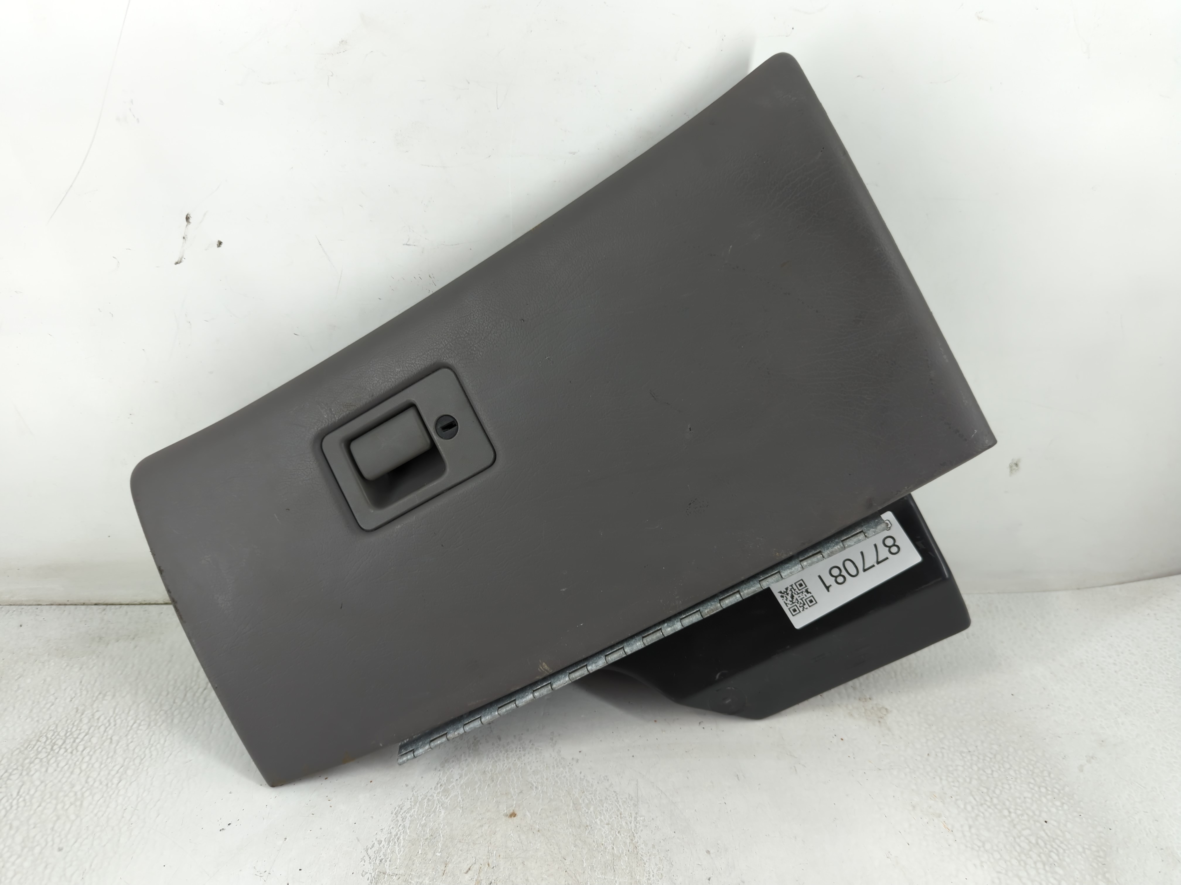 1999 Mercury Grand Marquis Passenger Glove Box Door Storage Compartment 877081 - Oemusedautoparts1.com