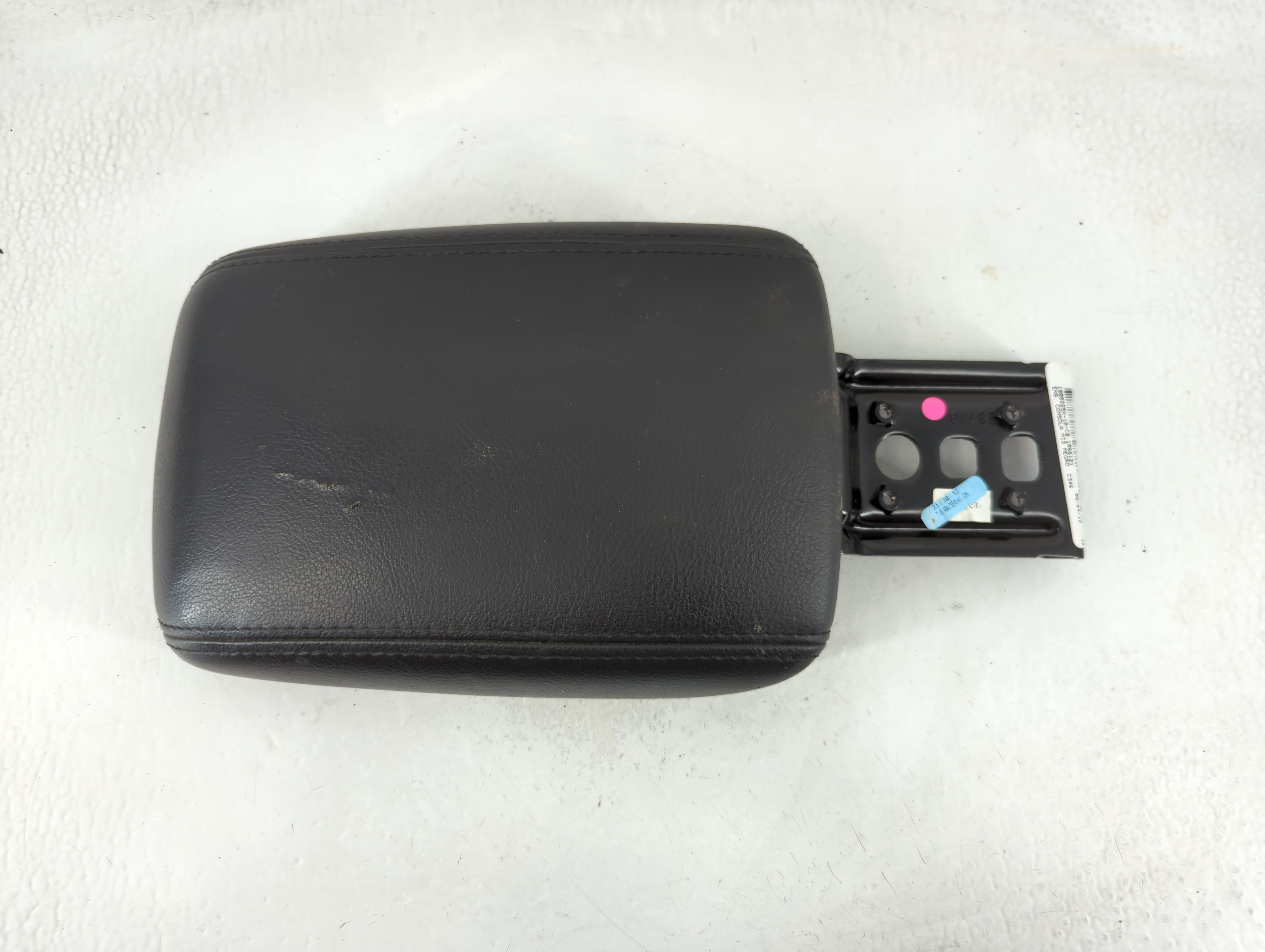 2013 Ford Focus Center Console Armrest Cover Lid Black 877098 - Oemusedautoparts1.com