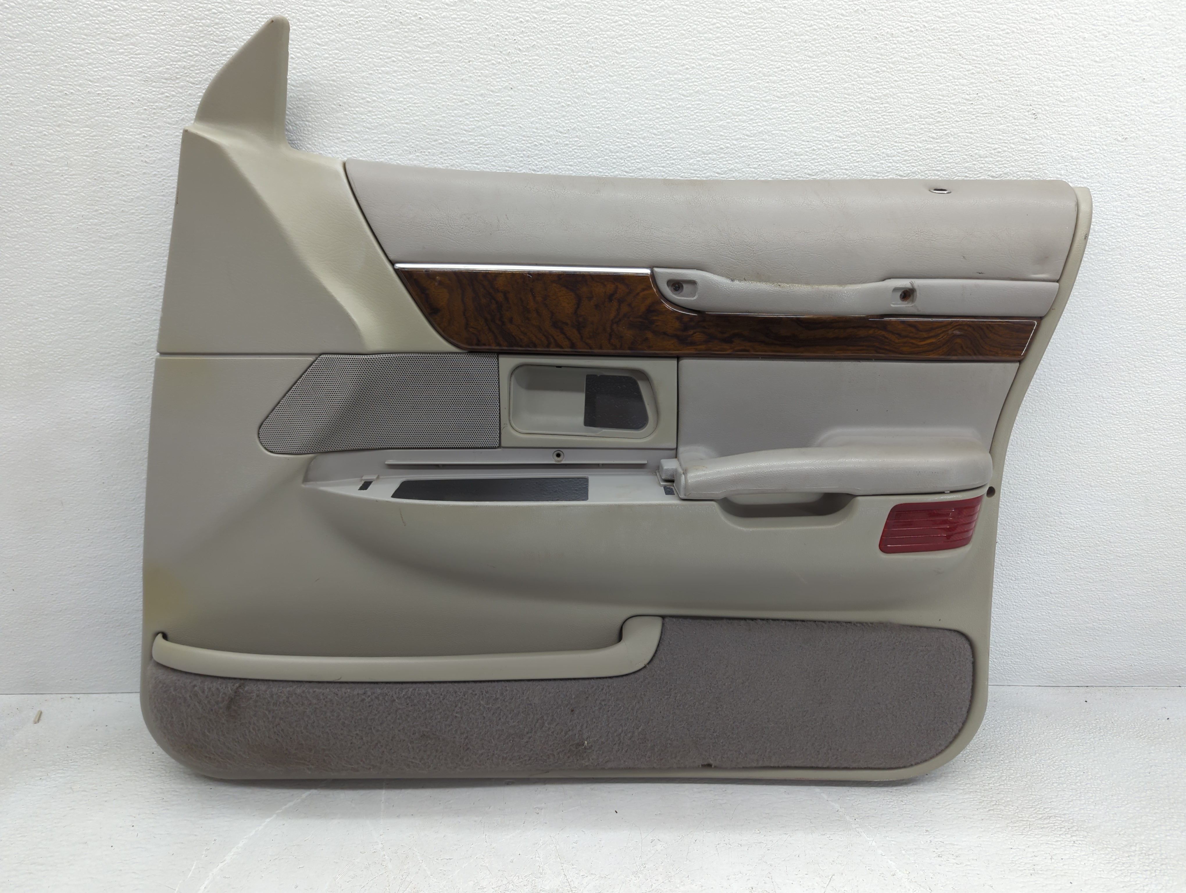 1999 Mercury Grand Marquis Front Right Passenger Interior Door Panel Trim 877110 - Oemusedautoparts1.com