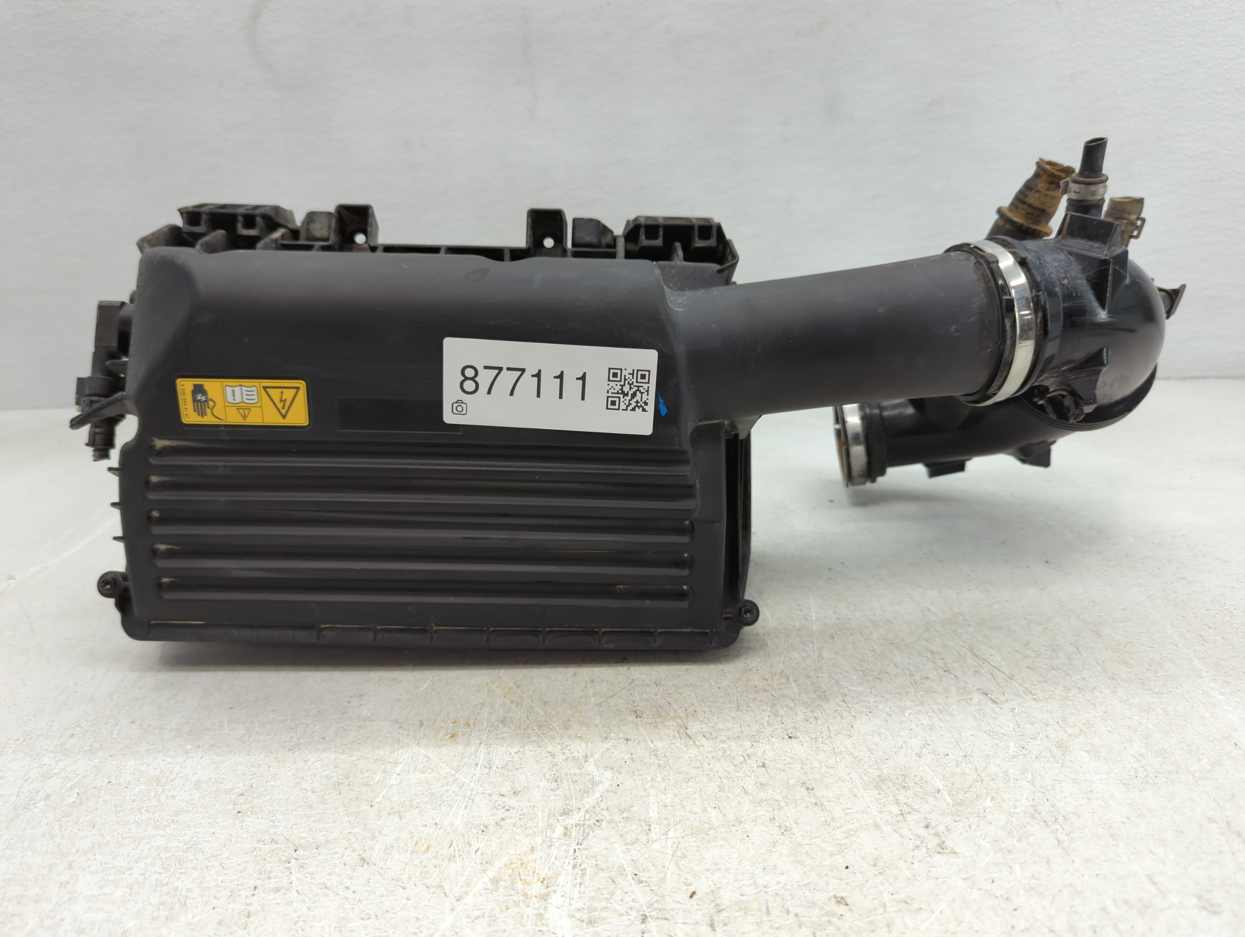 2016-2019 Mercedes-benz Glc300 Air Cleaner Intake-duct Hose Tube 877111 - Oemusedautoparts1.com
