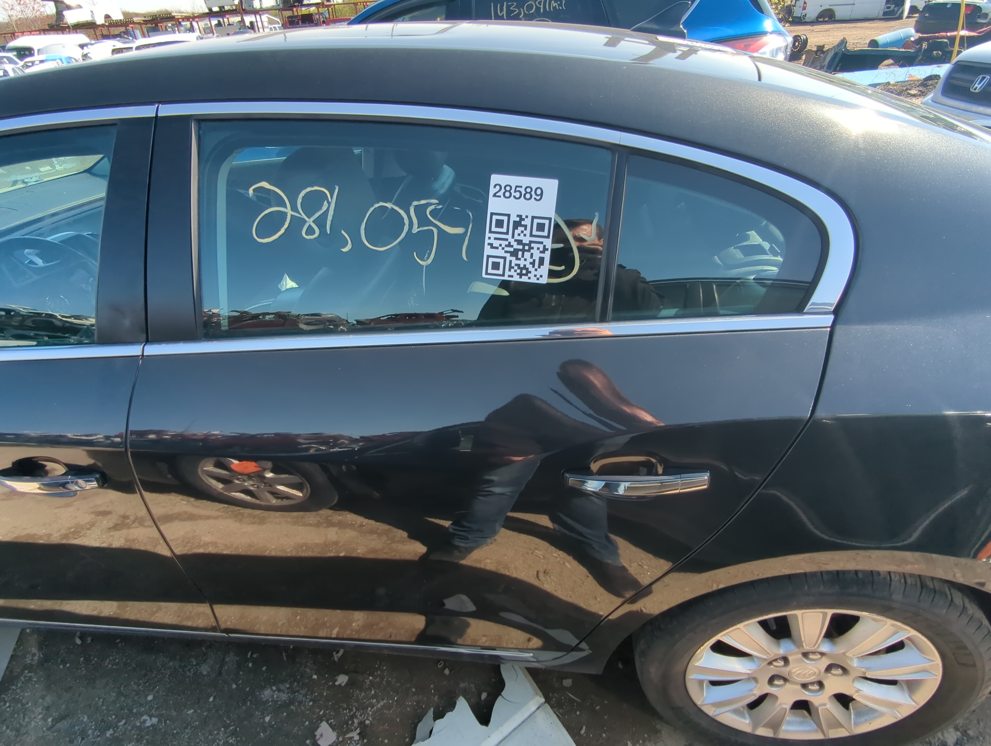 Picture of 2010-2016 Buick Lacrosse Driver Rear Door Oem 877234