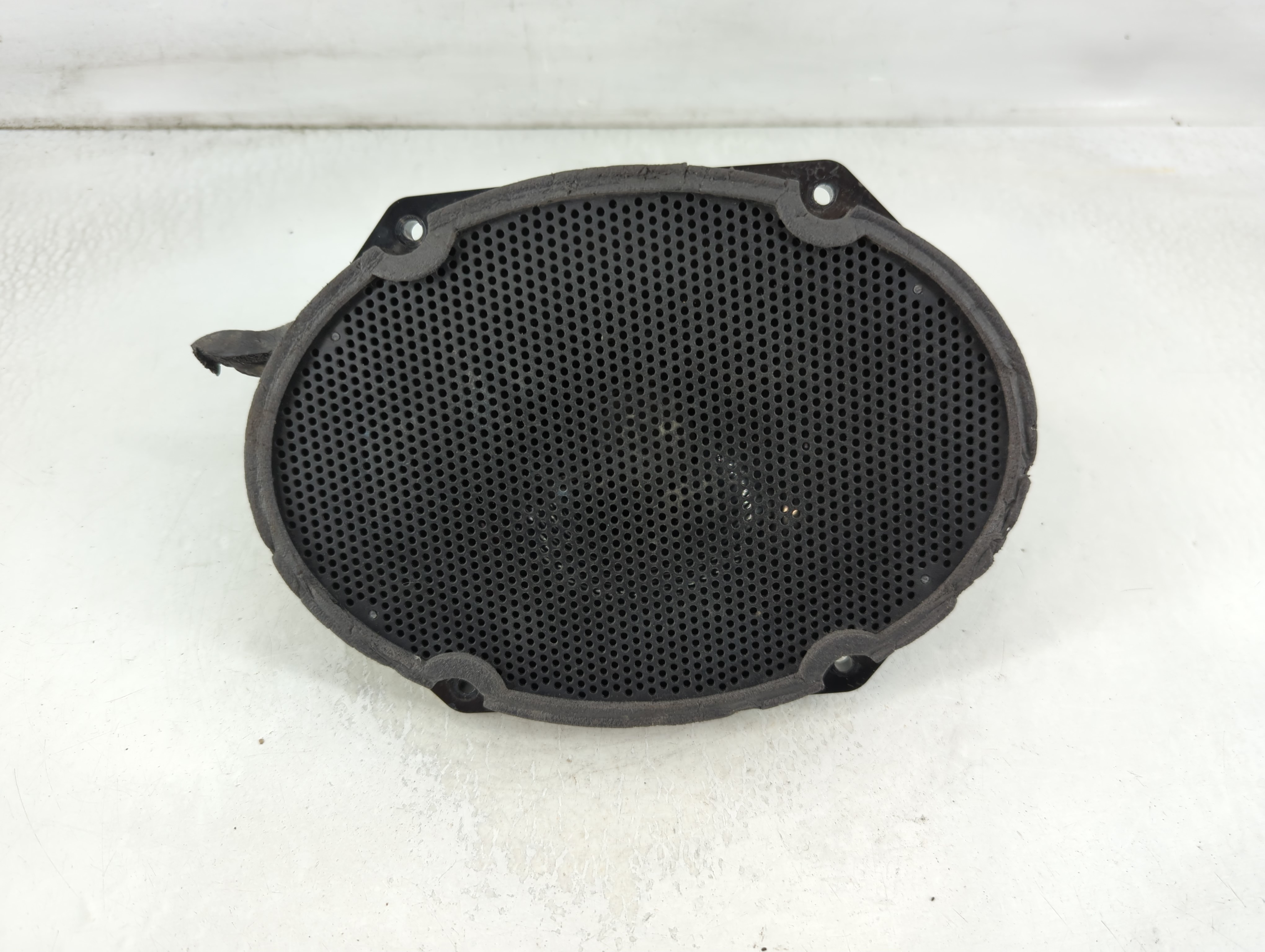 Picture of 2012 Ford Fusion Speaker/subwoofer 877546