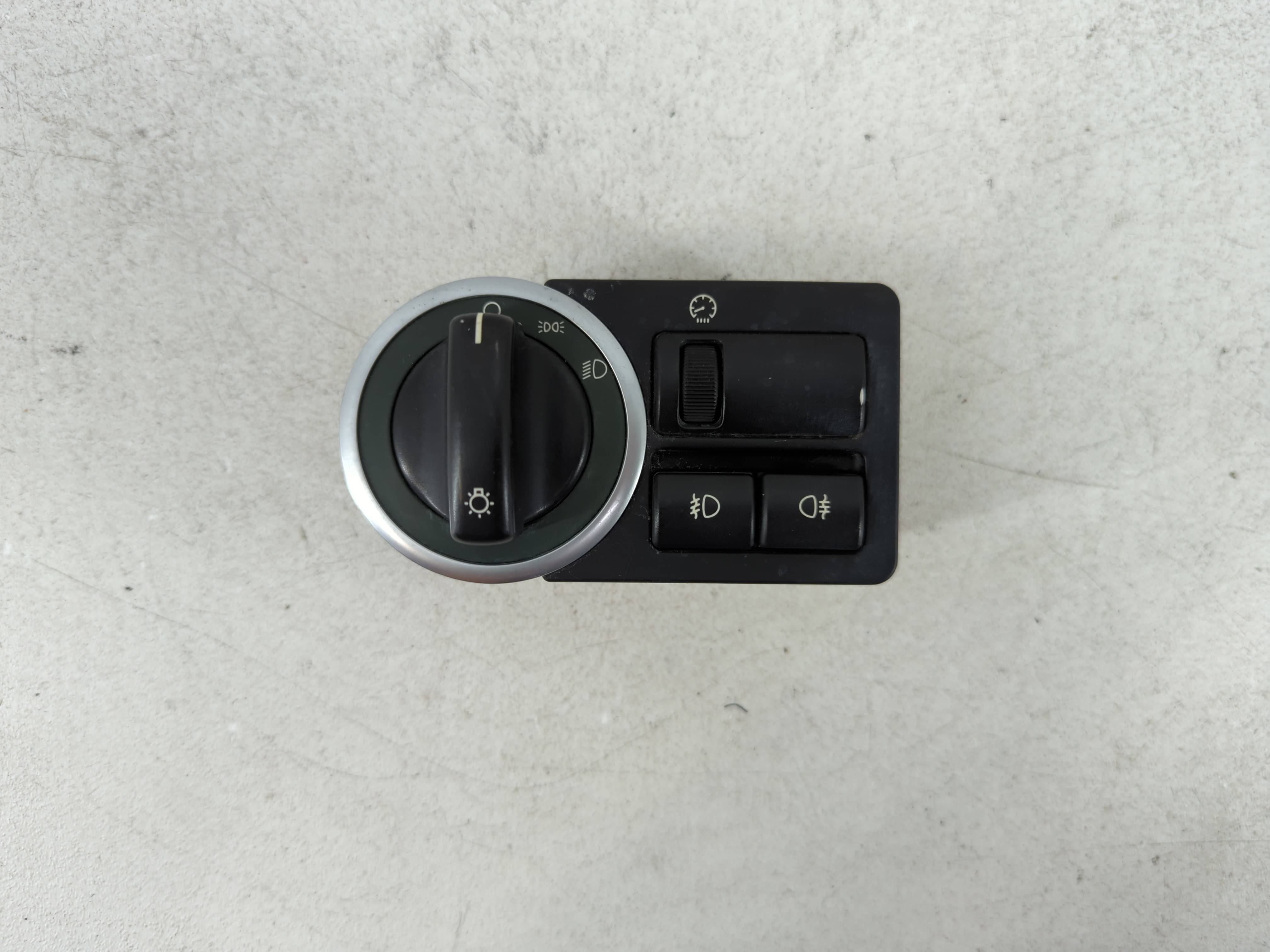 Picture of 2003-2005 Land Rover Range Rover Headlight Head Light Switch Lamp Control 877631