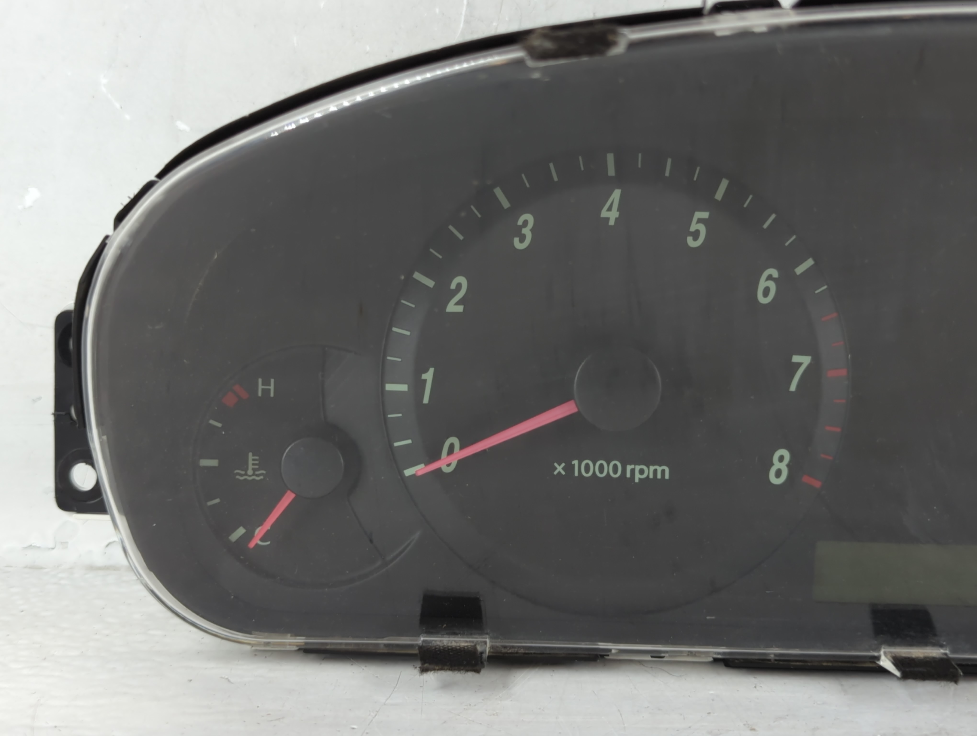 Picture of 2004-2006 Hyundai Elantra Speedometer Instrument Cluster Gauges 877734