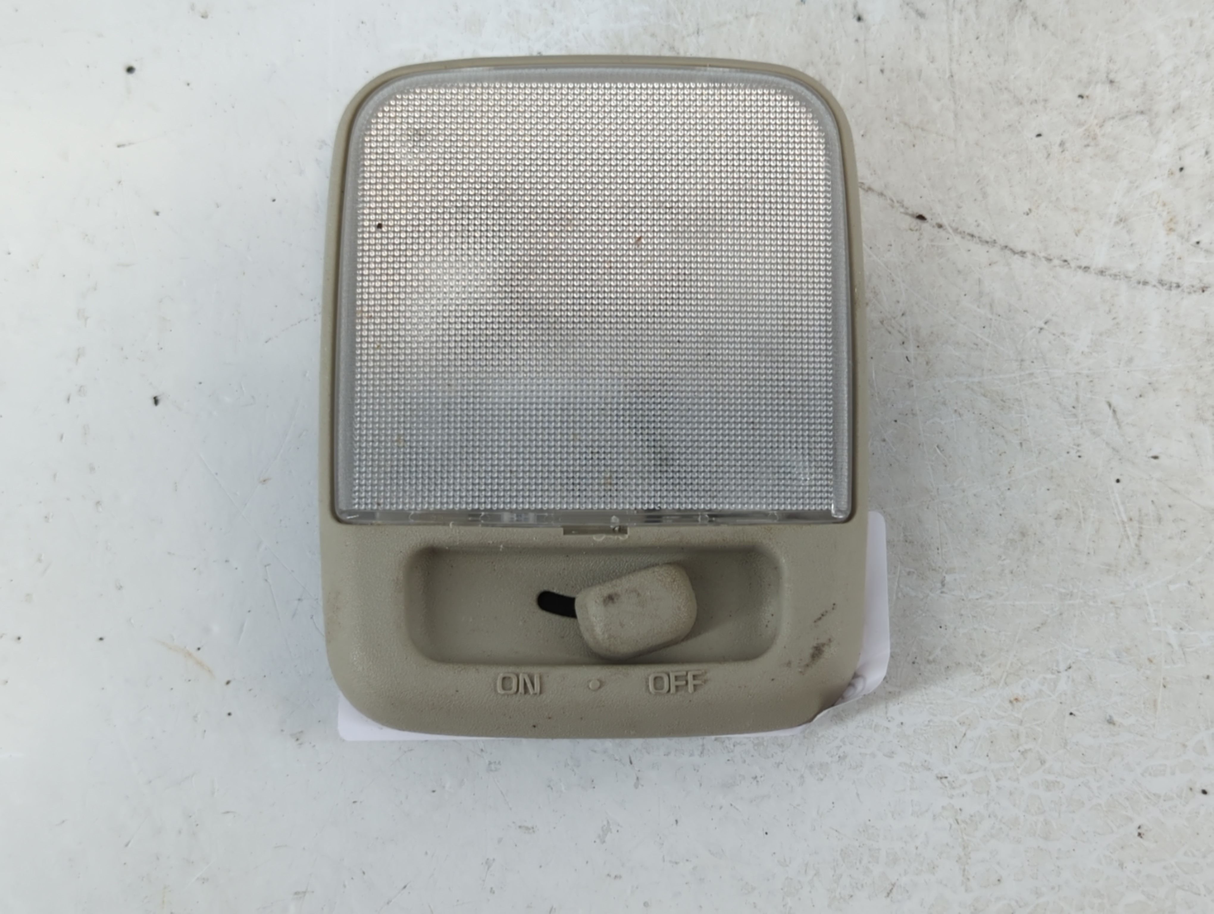 2008-2010 Nissan Sentra Overhead Roof Console Interior Dome Light 877861 - Oemusedautoparts1.com