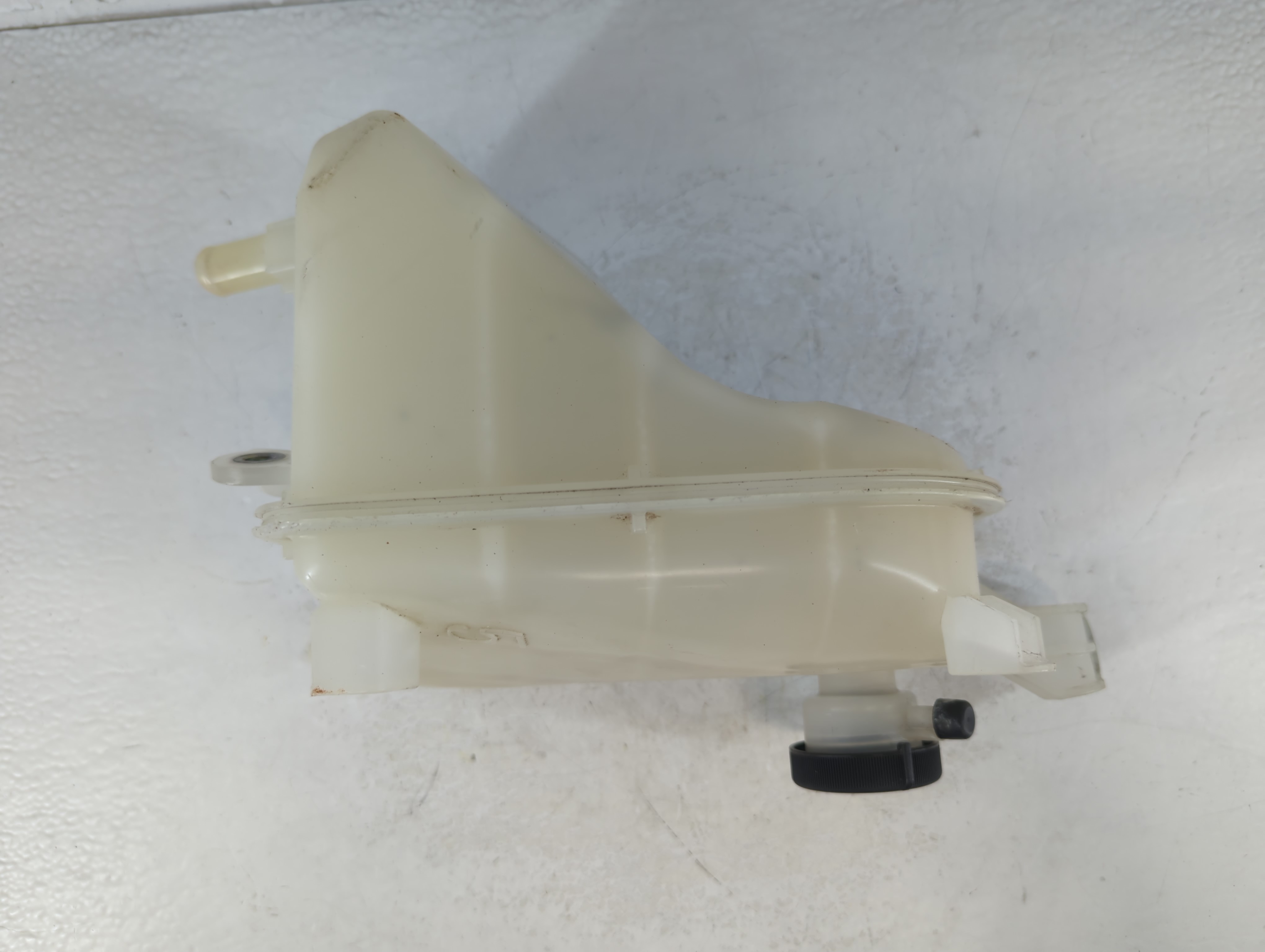 2010-2015 Toyota Prius Radiator Coolant Overflow Expansion Tank Bottle 877897 - Oemusedautoparts1.com