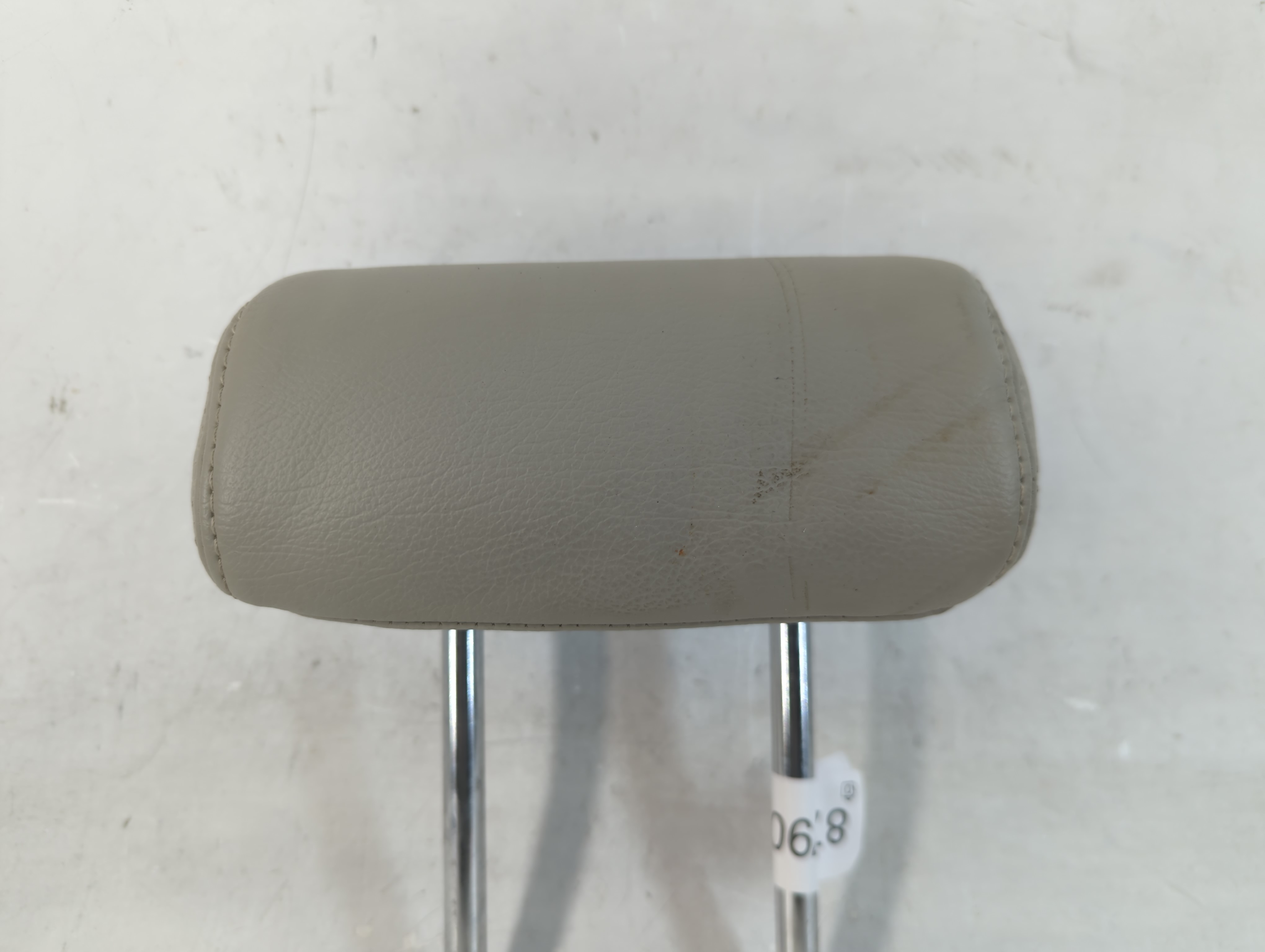 2010-2011 Toyota Prius Center Floor Console Grey 877907 - Oemusedautoparts1.com