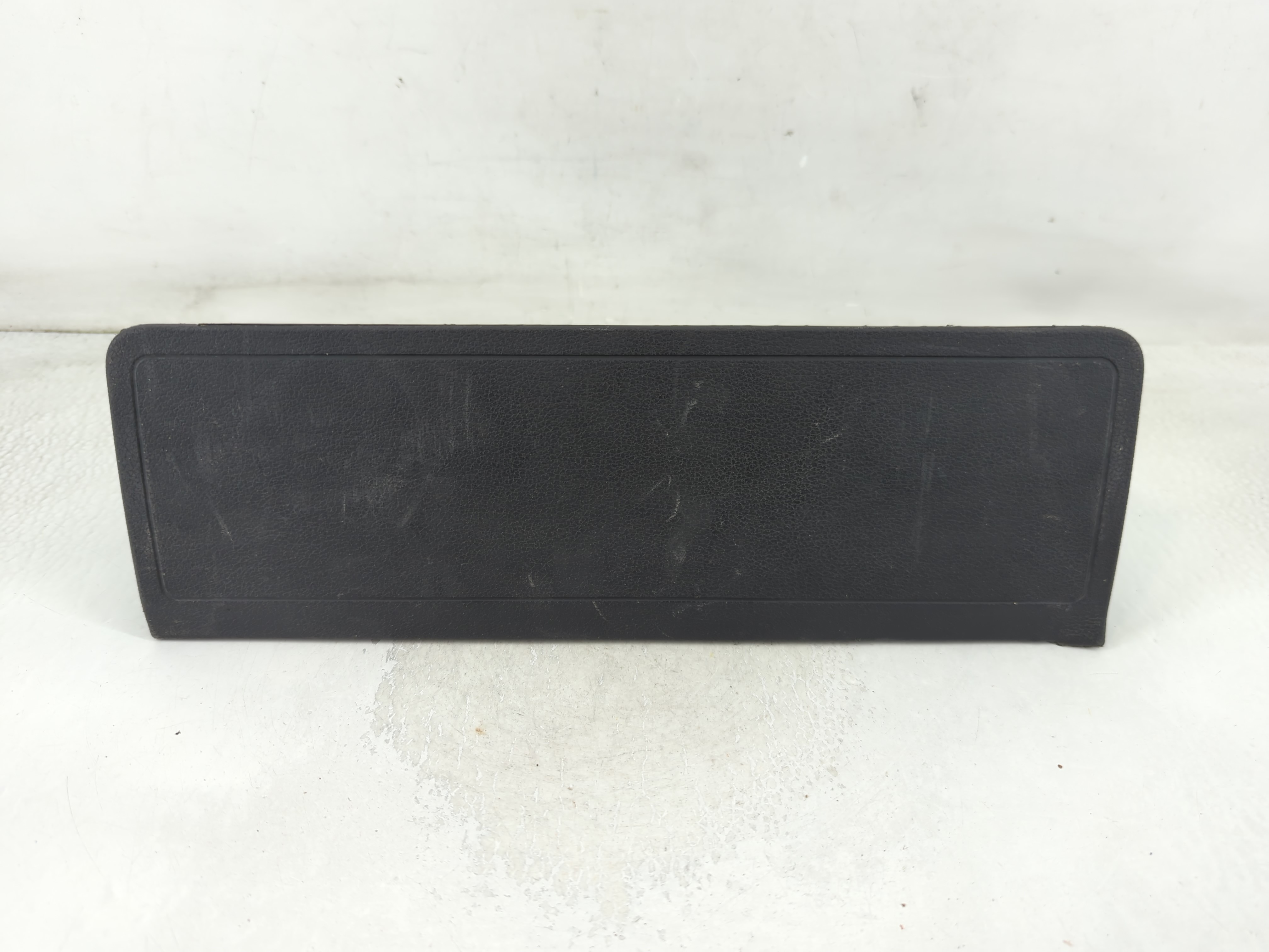 2017-2020 Audi A4 Air Bag Driver Left Knee Oem 878384 - Oemusedautoparts1.com