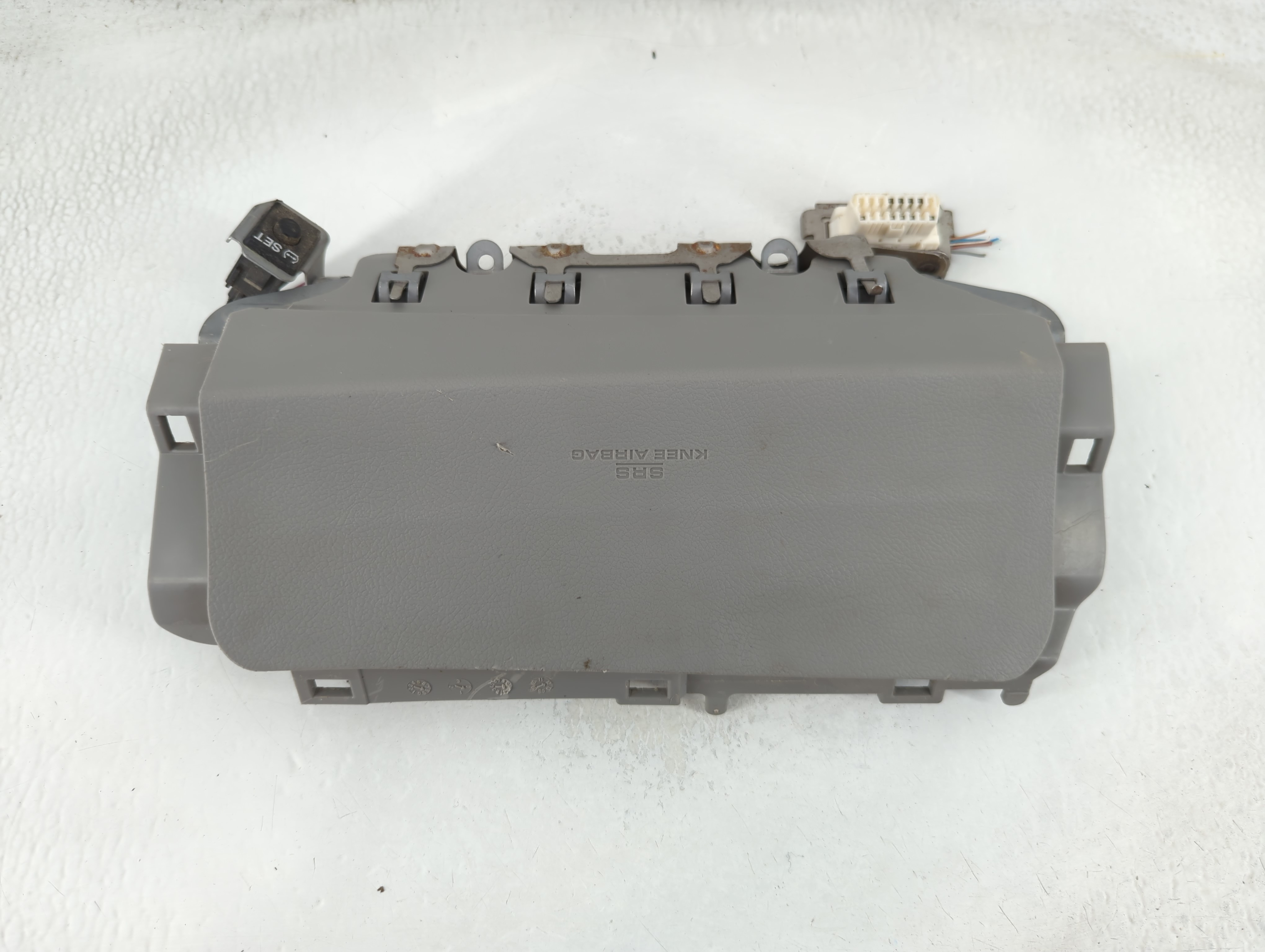 2011-2013 Toyota Highlander Air Bag Driver Left Steering Wheel Mounted 878411 - Oemusedautoparts1.com