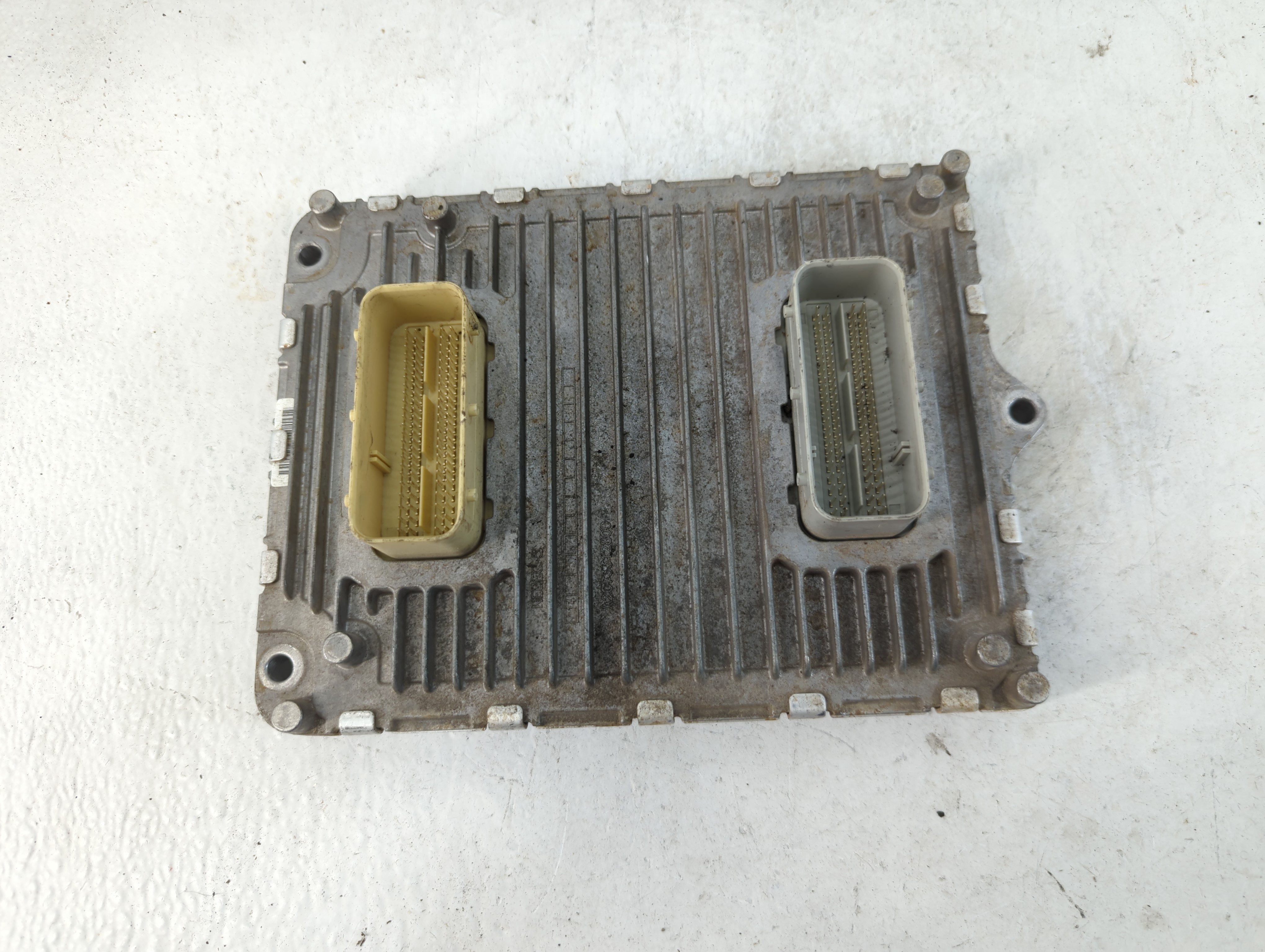 Picture of 2015-2015 Ram 1500 Engine Control Computer Ecu Pcm Ecm Pcu Oem 878493