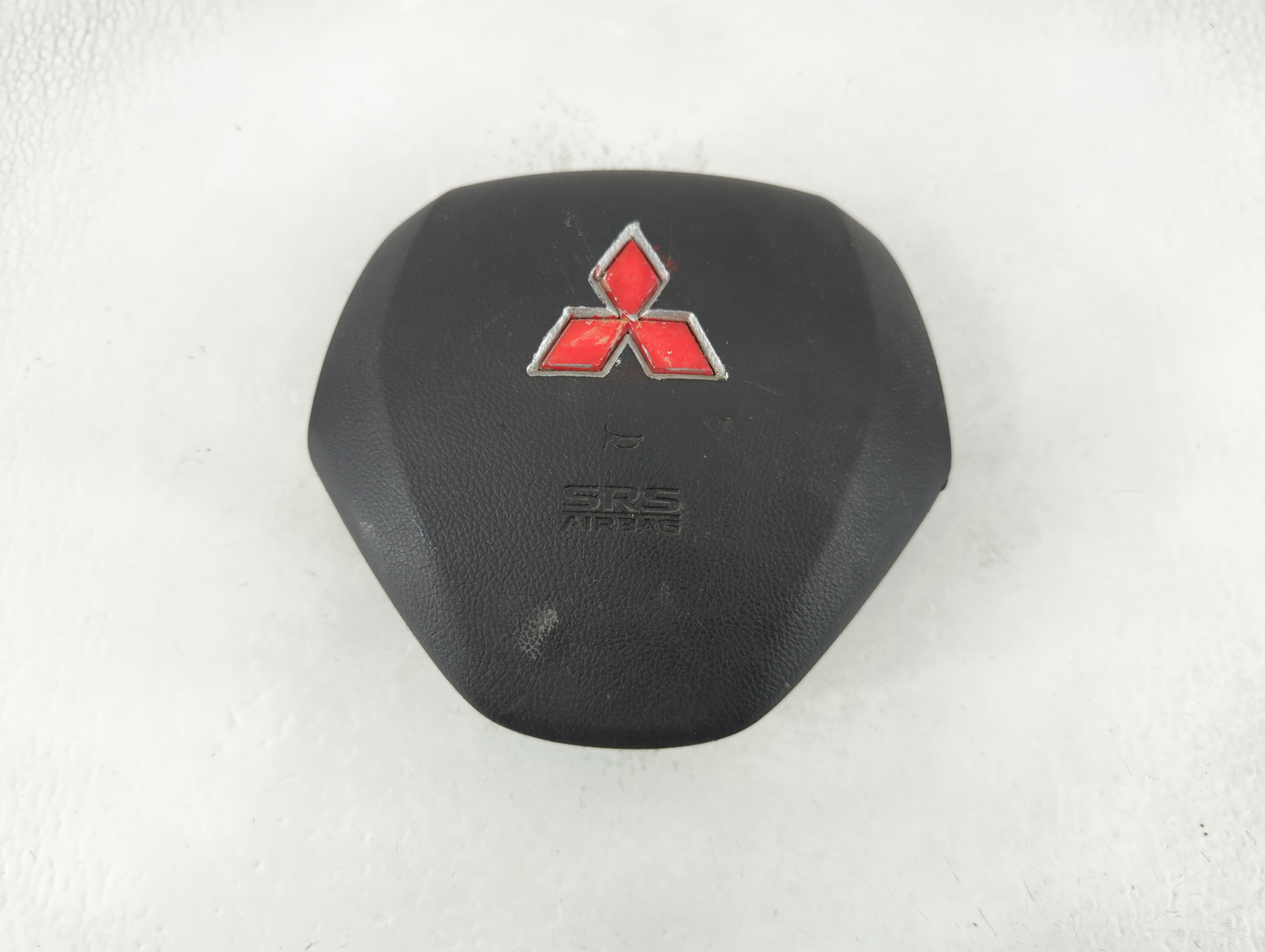 2016 Mitsubishi Outlander Sport Air Bag Driver Left Steering Wheel Mounted 878578 - Oemusedautoparts1.com