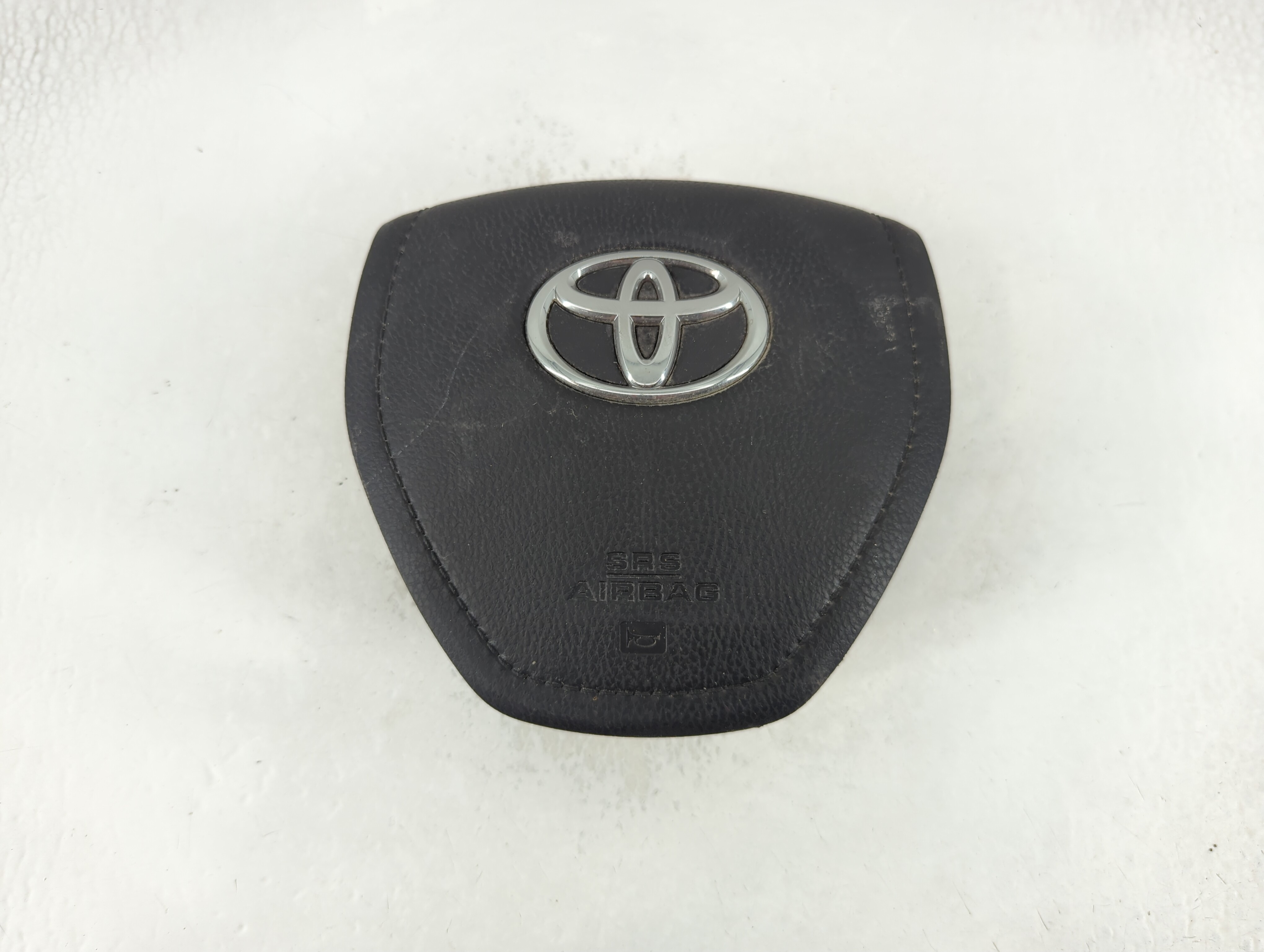 2014-2018 Toyota Rav4 Air Bag Driver Left Steering Wheel Mounted 878579 - Oemusedautoparts1.com