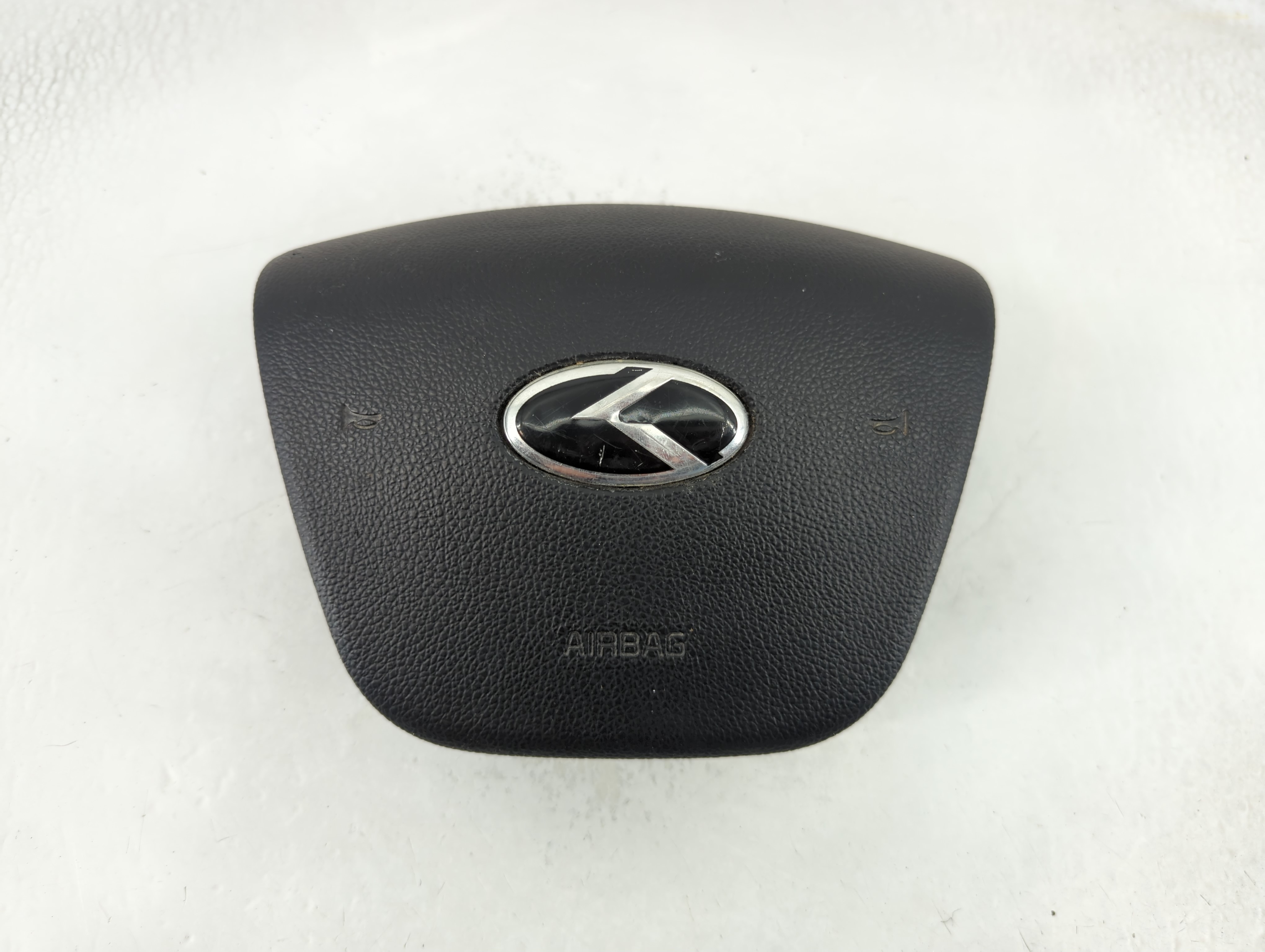 2014-2016 Kia Cadenza Air Bag Driver Left Steering Wheel Mounted 878597 - Oemusedautoparts1.com