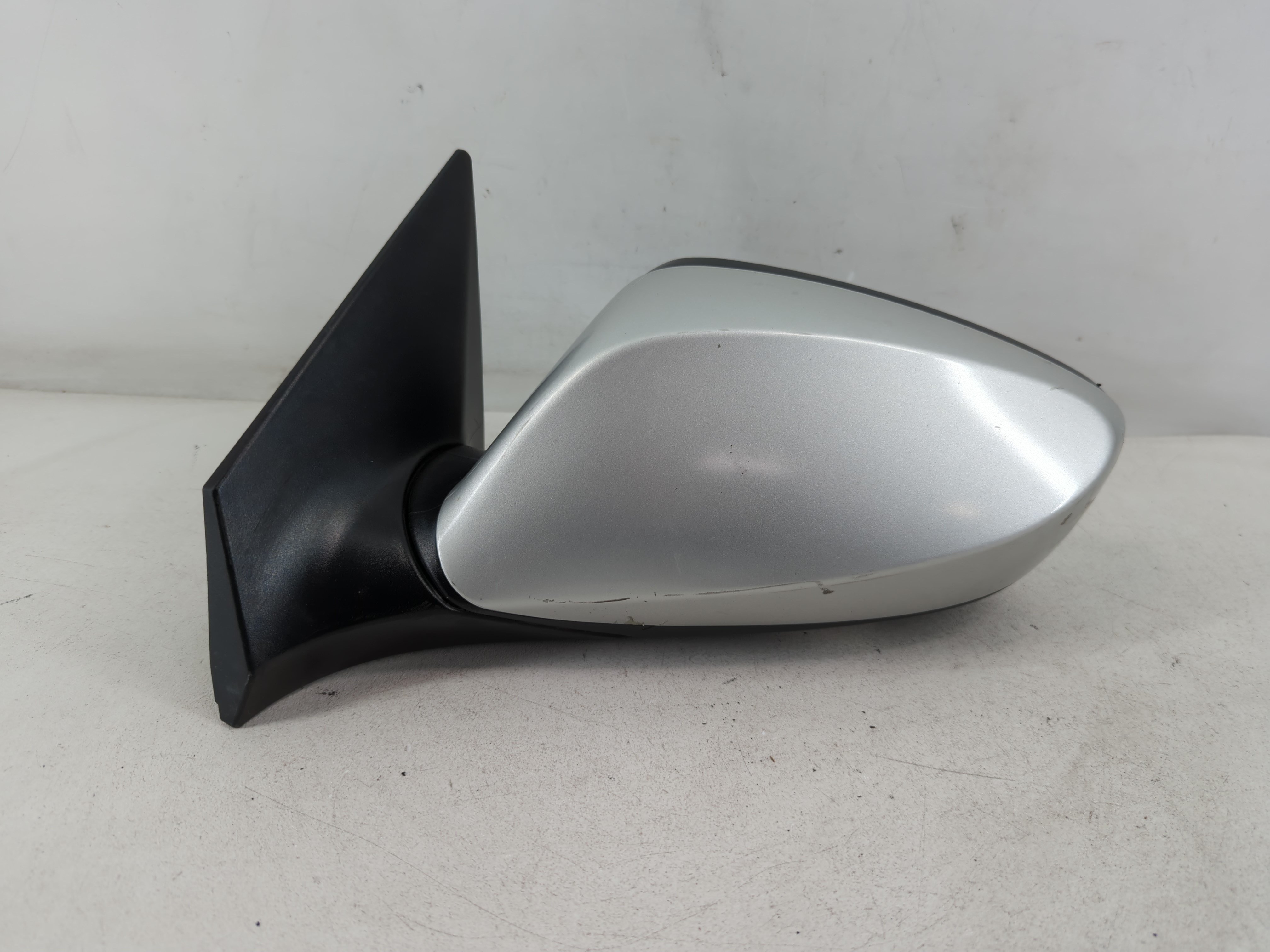2011-2015 Hyundai Elantra Driver Left Side View Power Door Mirror Grey 878748 - Oemusedautoparts1.com