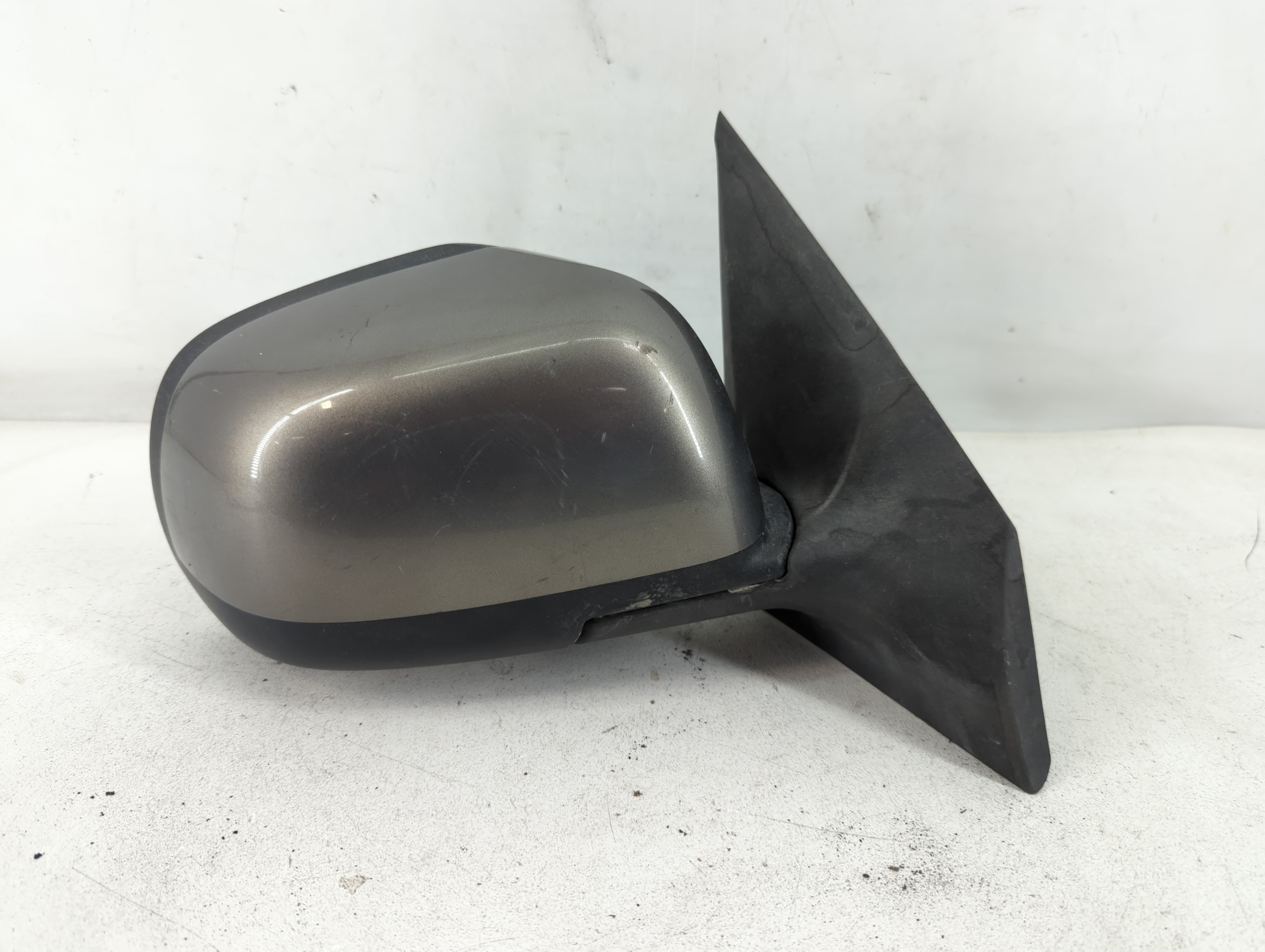 2012-2014 Nissan Versa Passenger Right Side View Power Door Mirror Grey 878754 - Oemusedautoparts1.com