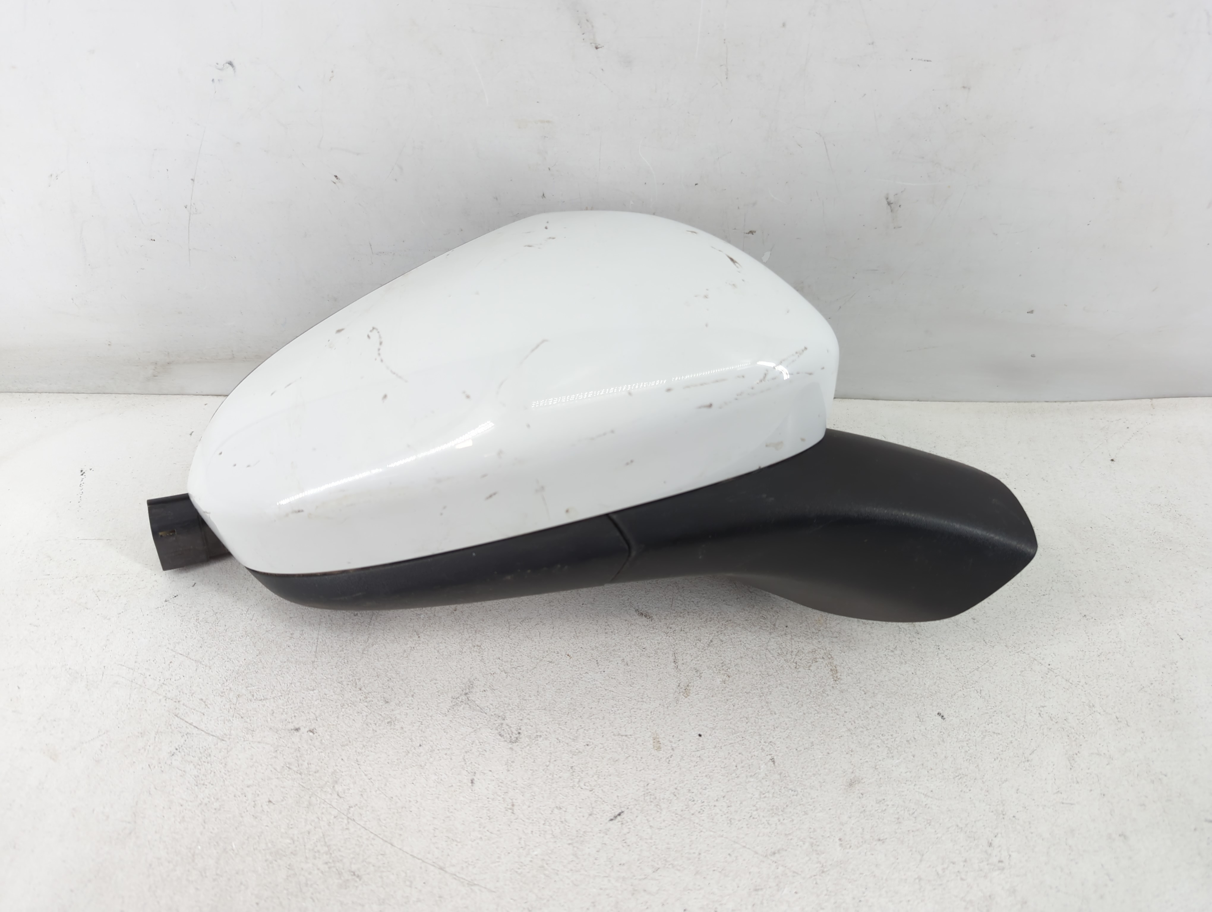 2018-2018 Ford Fusion Passenger Right Side View Power Door Mirror White 878763 - Oemusedautoparts1.com