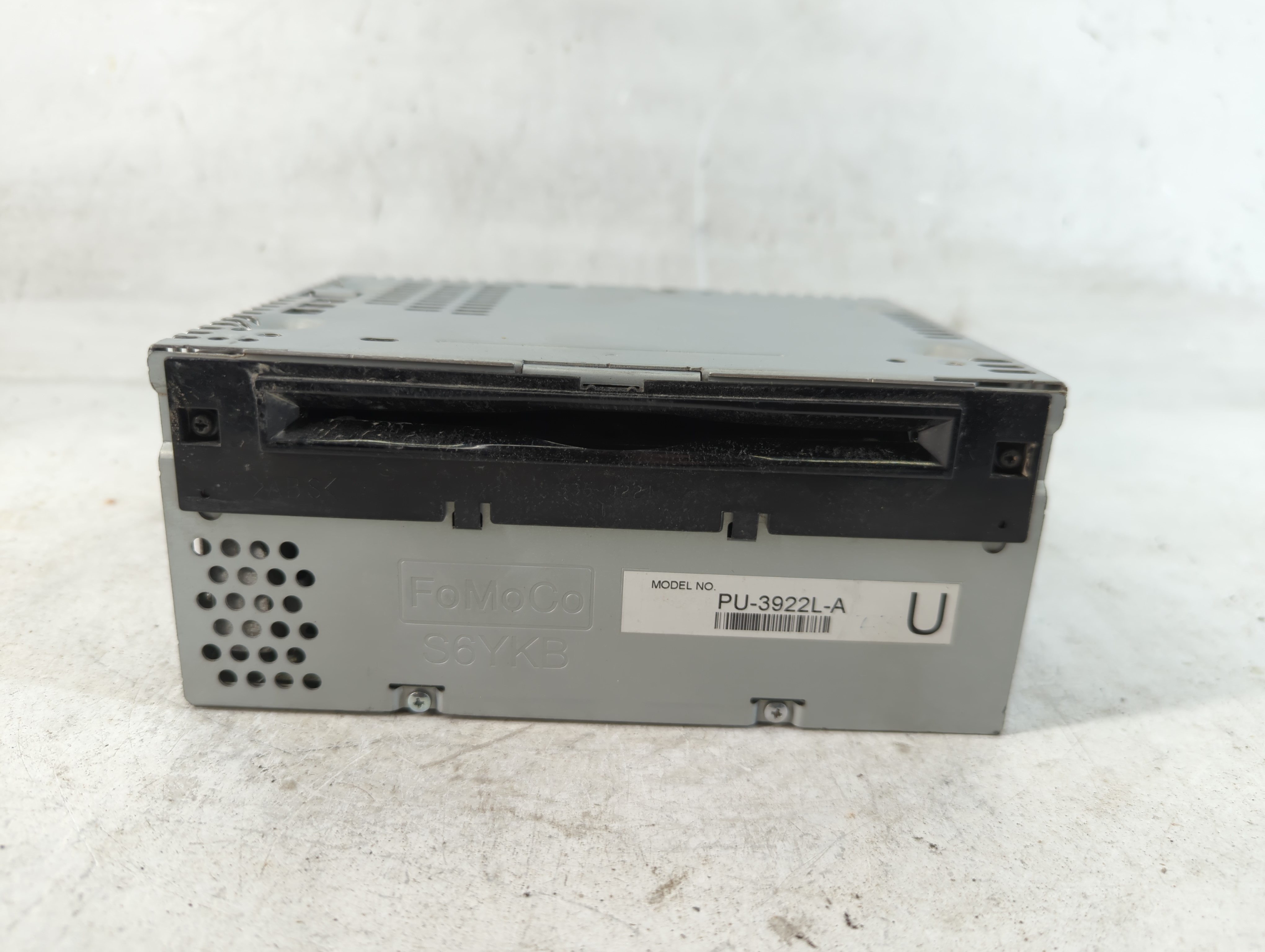 2016-2017 Ford Explorer Am Fm Cd Player Radio Receiver 878774 - Oemusedautoparts1.com