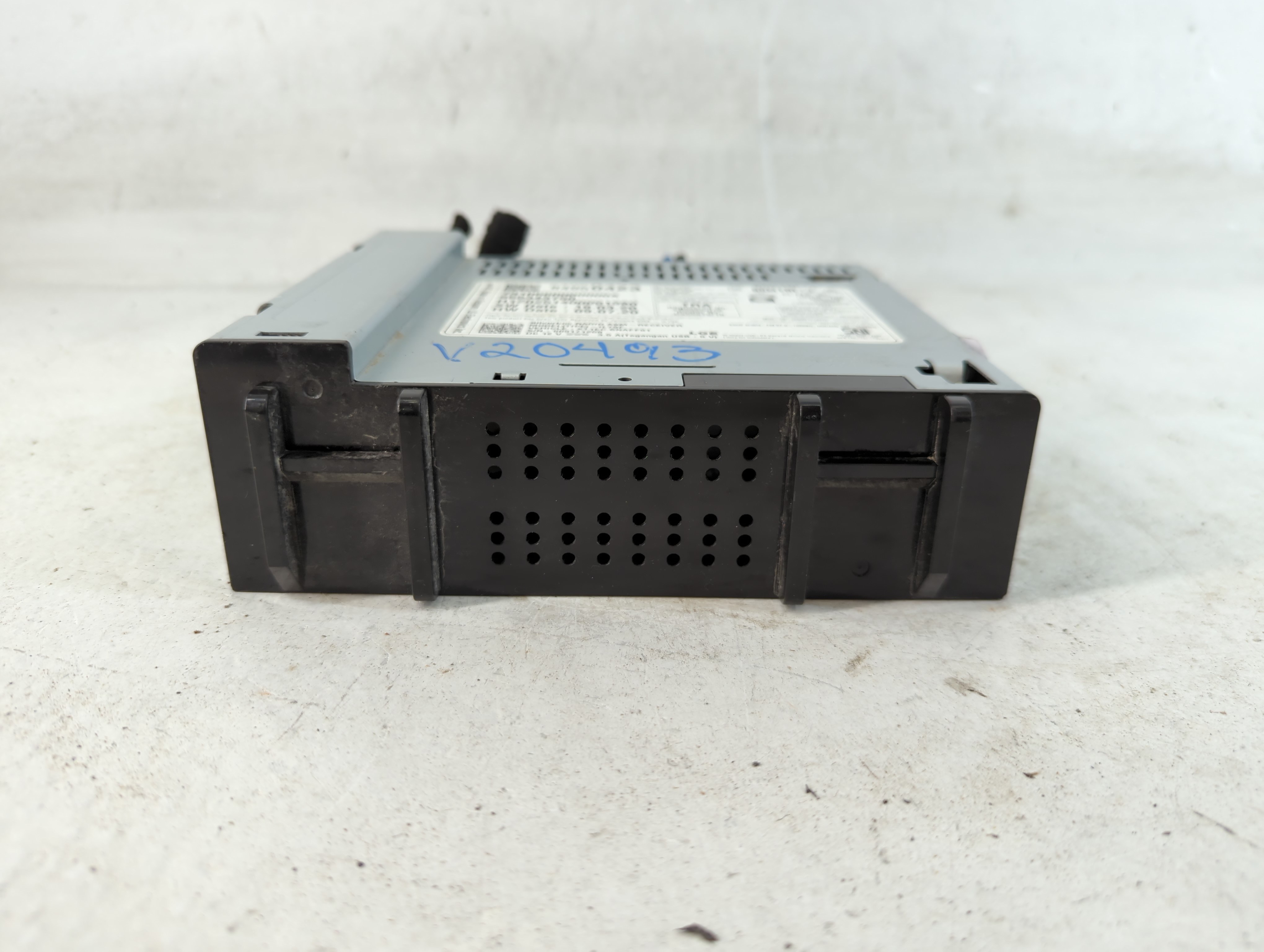 2019-2021 Chevrolet Malibu Am Fm Cd Player Radio Receiver 878778 - Oemusedautoparts1.com
