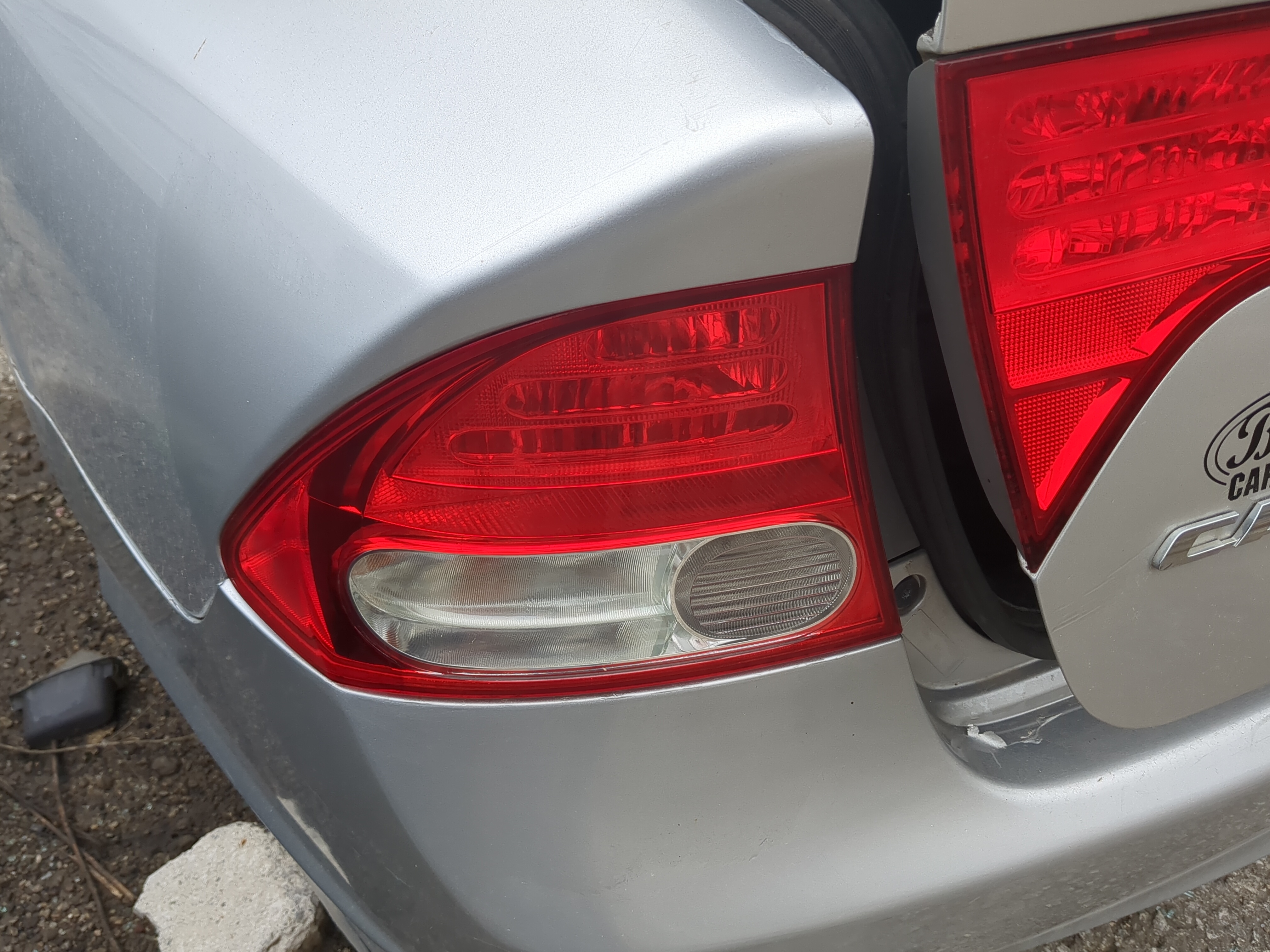 Picture of 2009-2011 Honda Civic Driver Left Side Tail Light Taillight Oem 878894