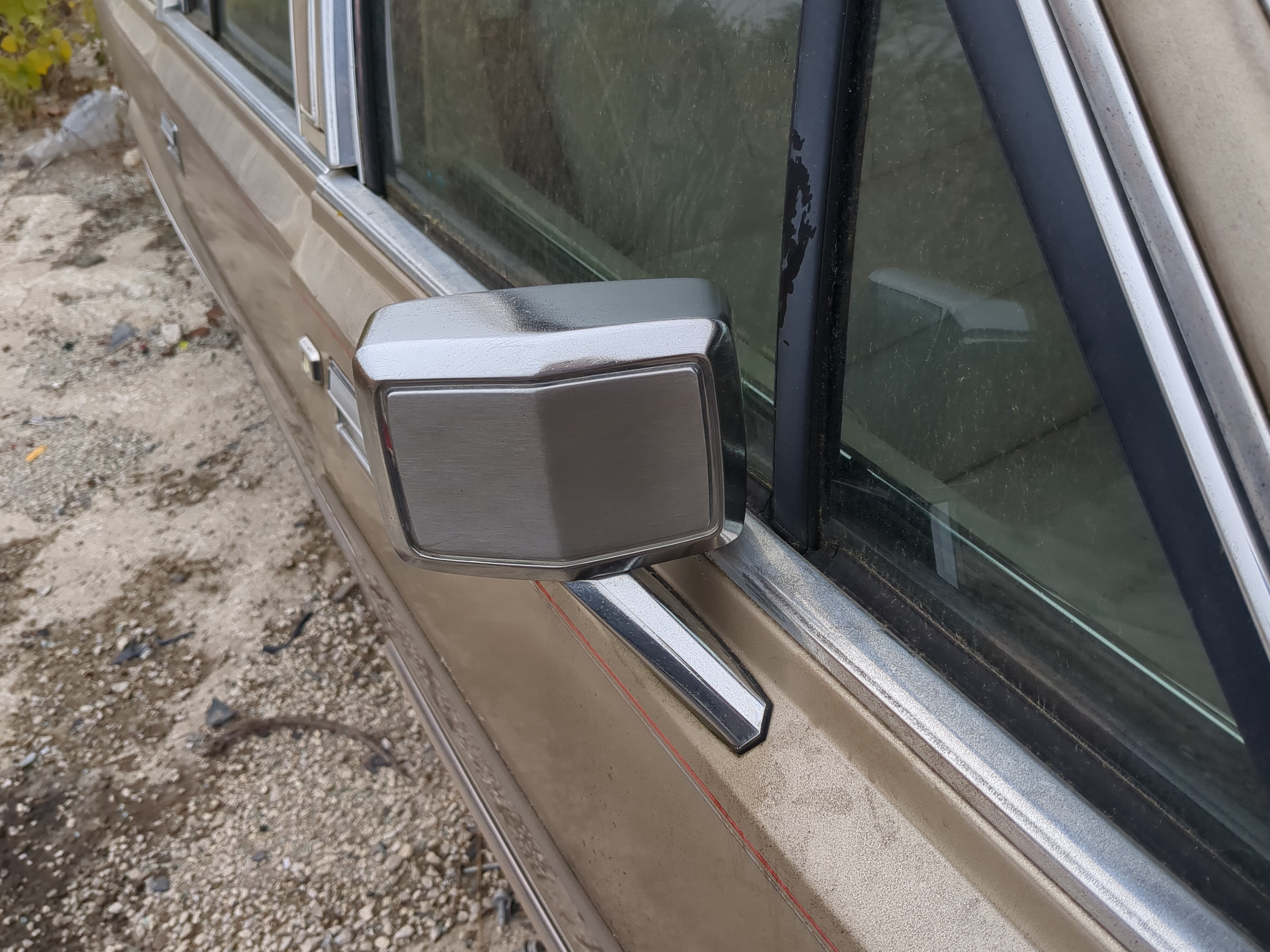 Picture of 1989 Lincoln Town Car Passenger Right Side View Power Door Mirror 879059