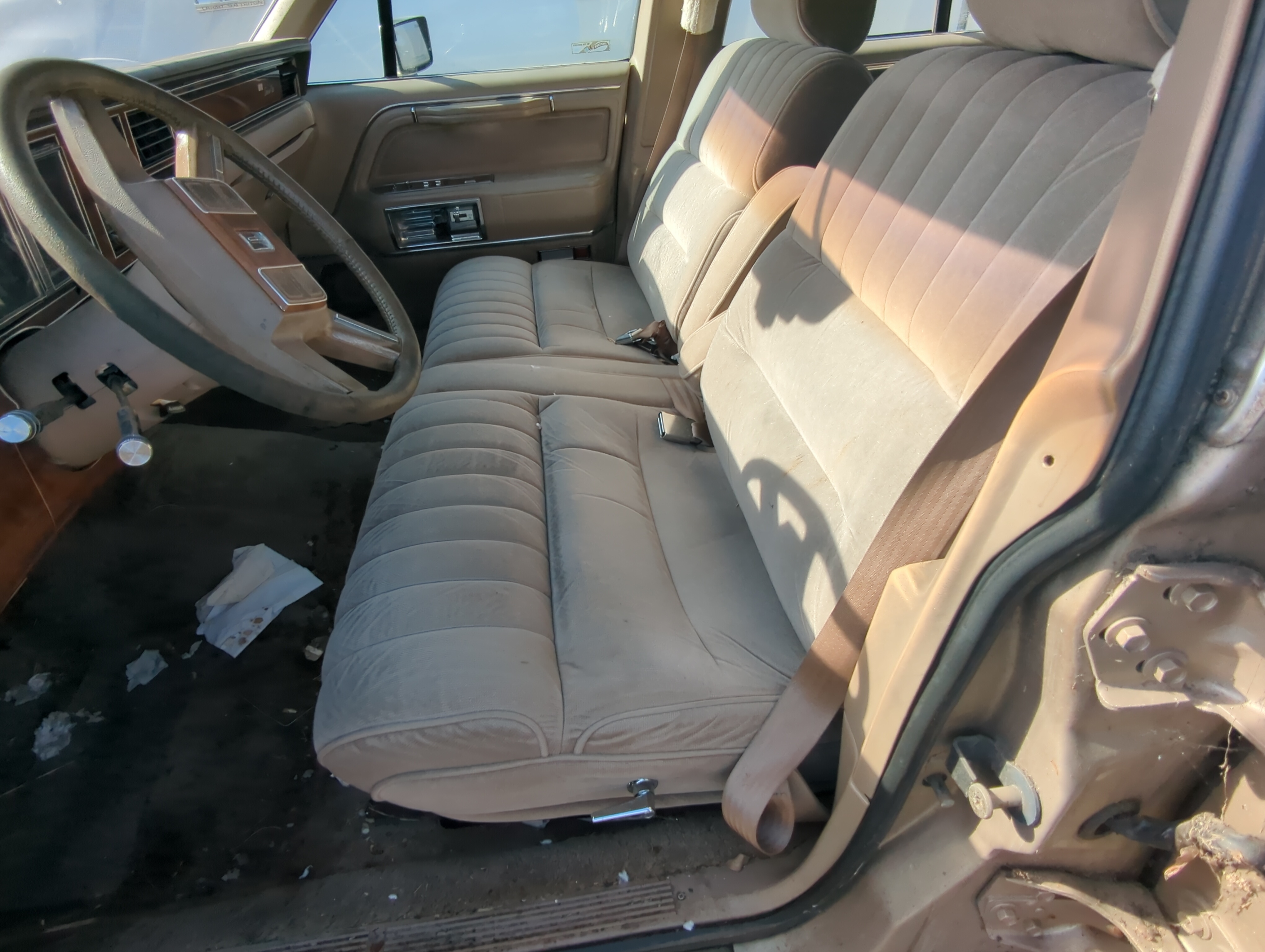 1989 Lincoln Town Car Driver Front Seat Oem 879087 - Oemusedautoparts1.com