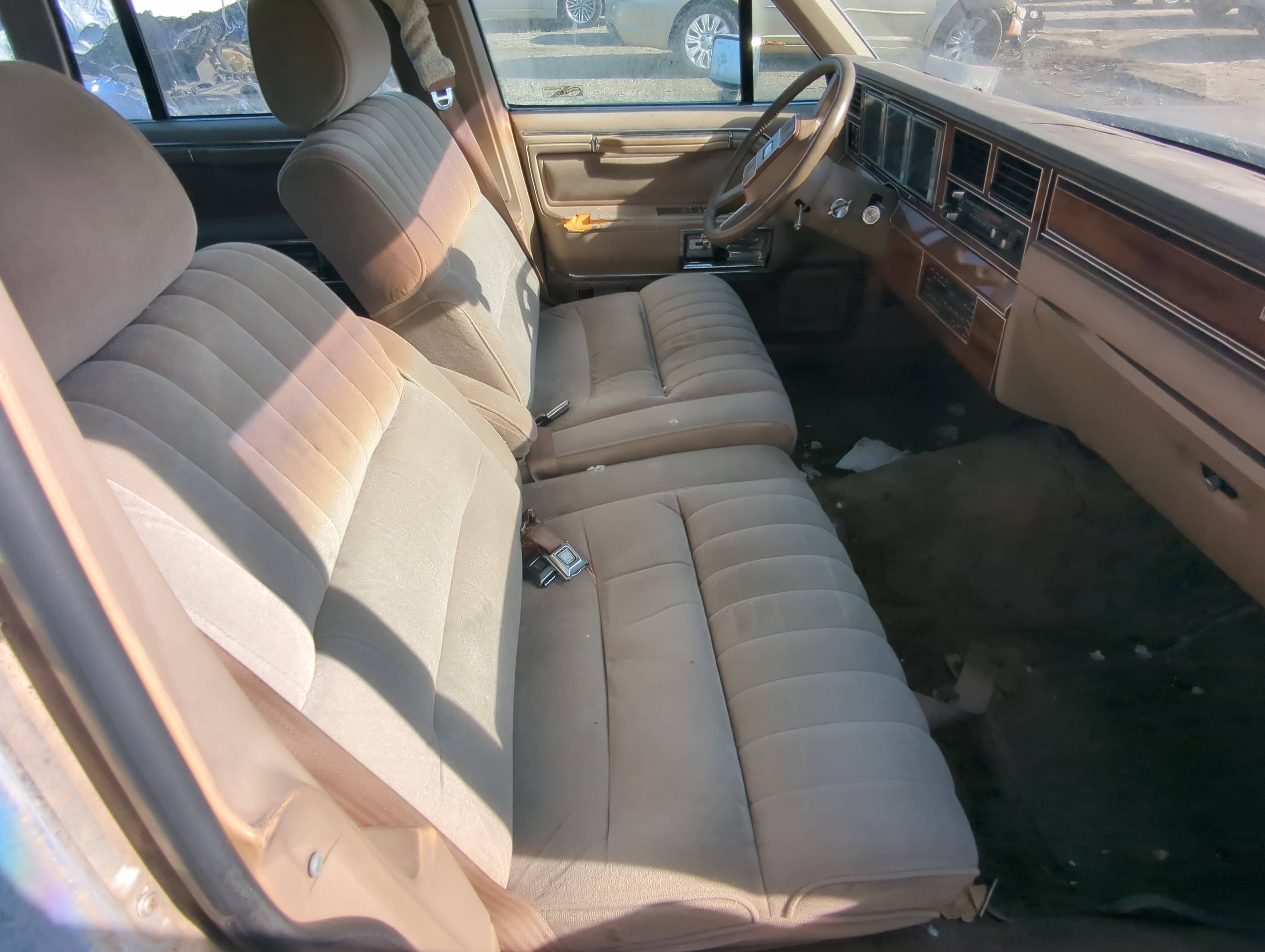 1989 Lincoln Town Car Passenger Front Seat Oem 879088 - Oemusedautoparts1.com