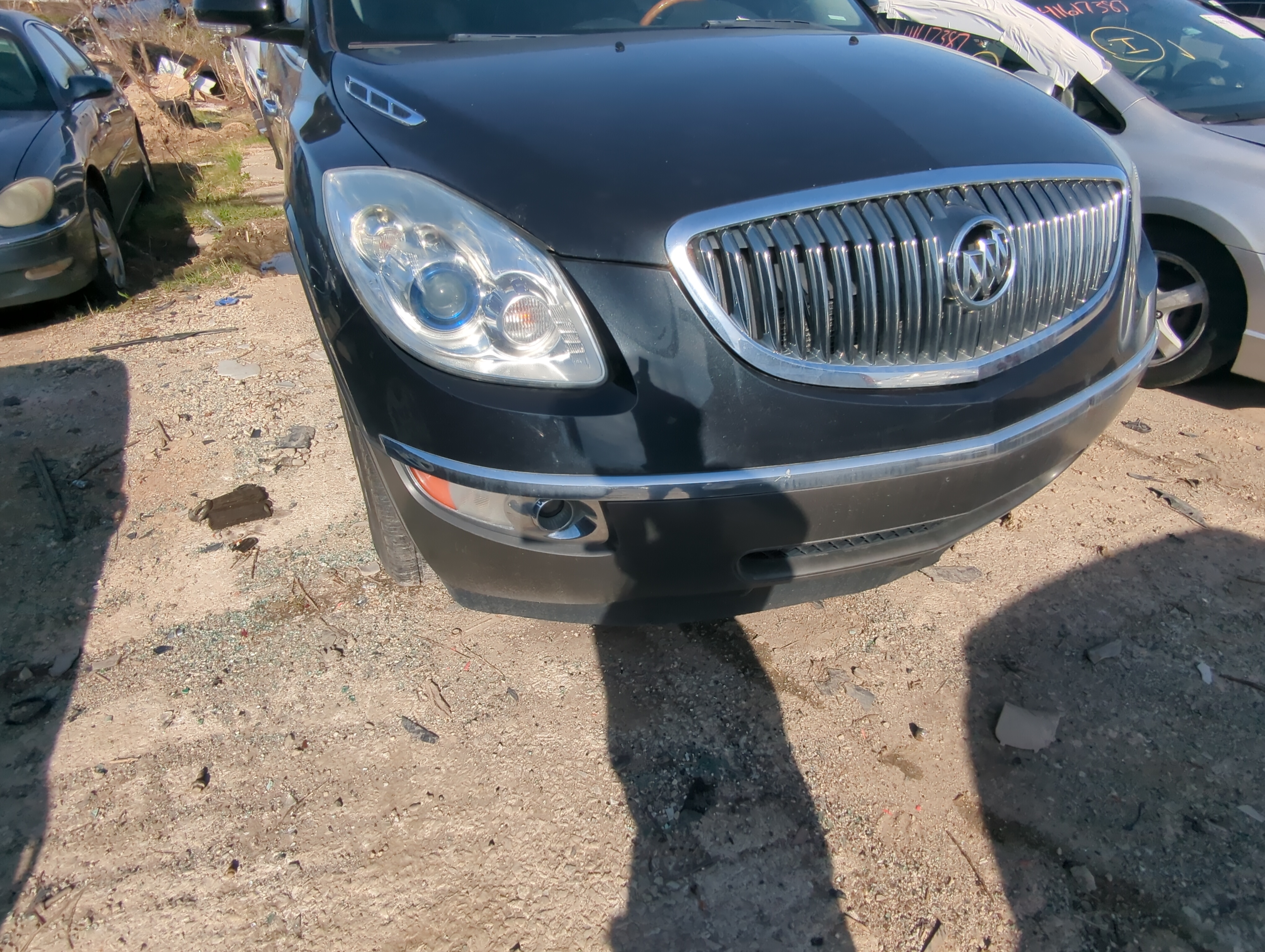 Picture of 2008-2012 Buick Enclave Front Bumper - Oem 879326