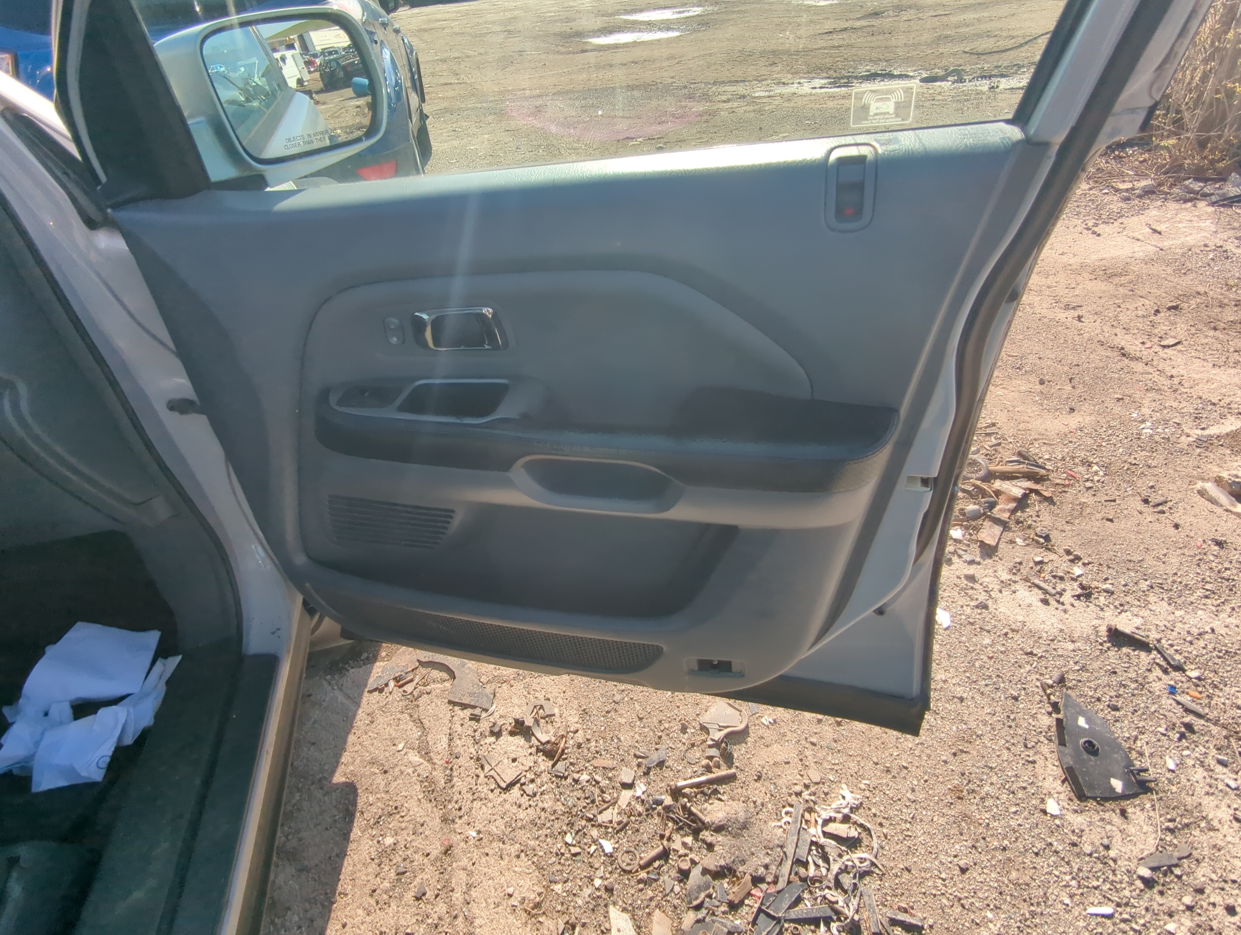 Picture of 2003 Honda Pilot Front Right Passenger Interior Door Panel Trim 879592
