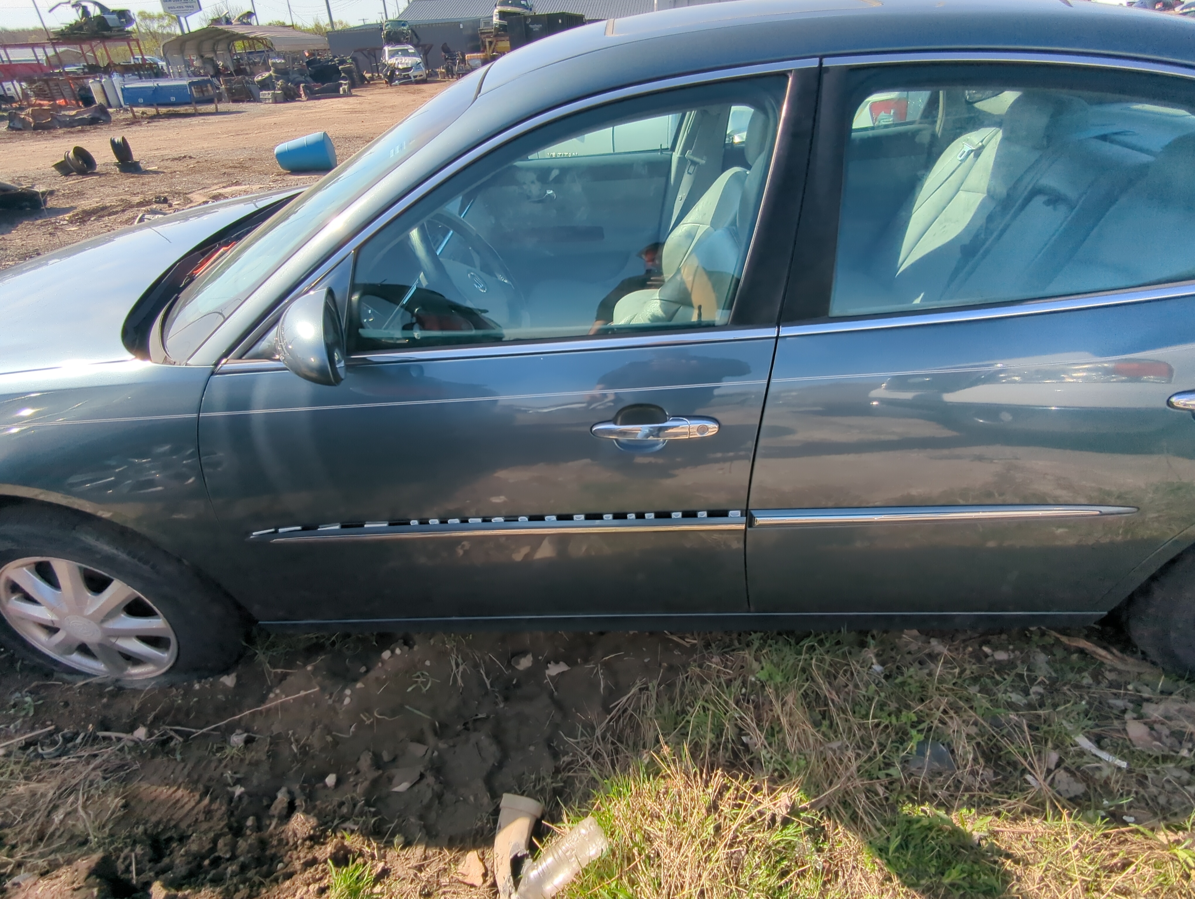 Picture of 2005-2009 Buick Lacrosse Driver Front Door Oem 880044