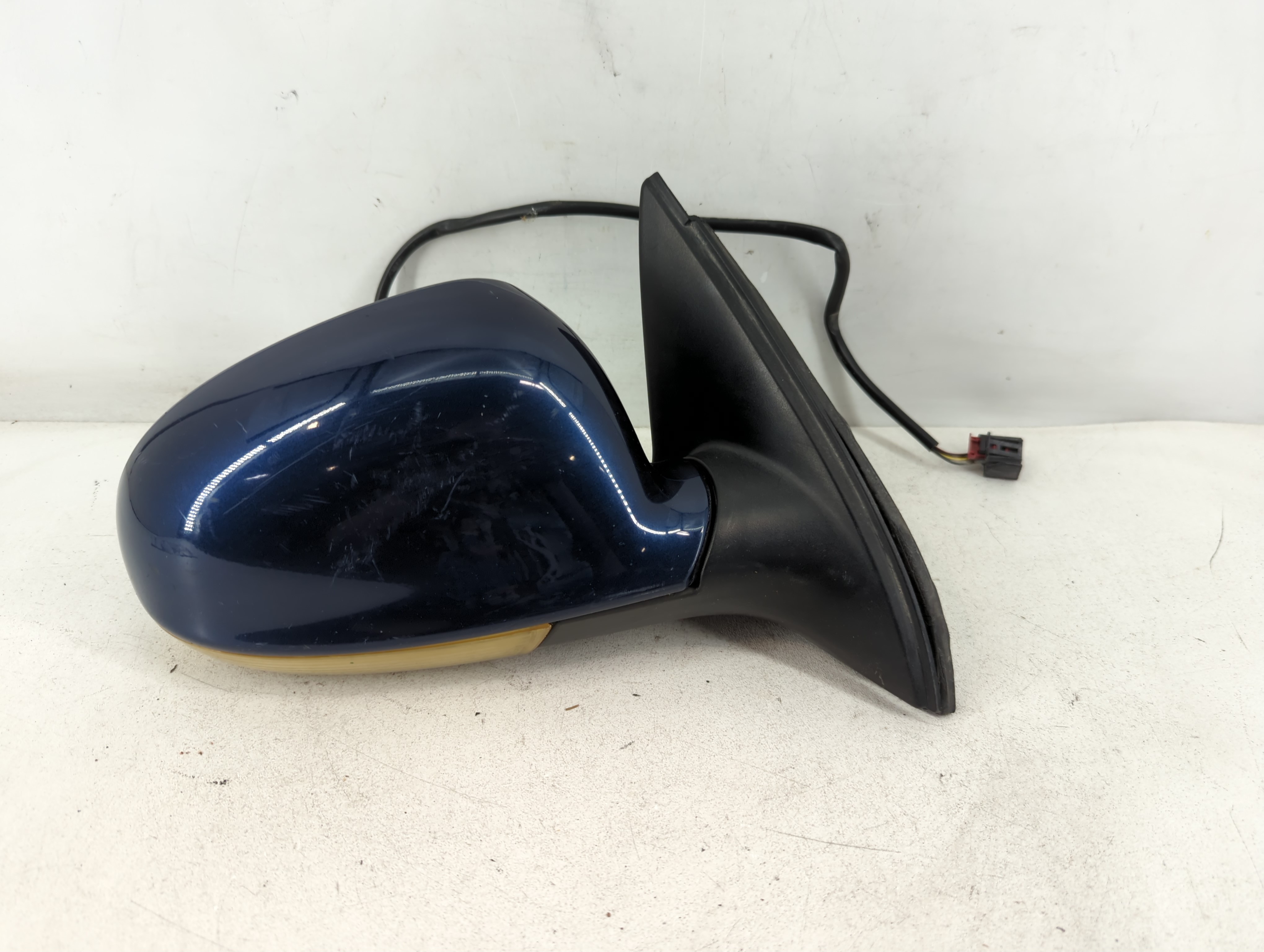 2012 Volkswagen Jetta Passenger Right Side View Power Door Mirror Blue 880200 - Oemusedautoparts1.com