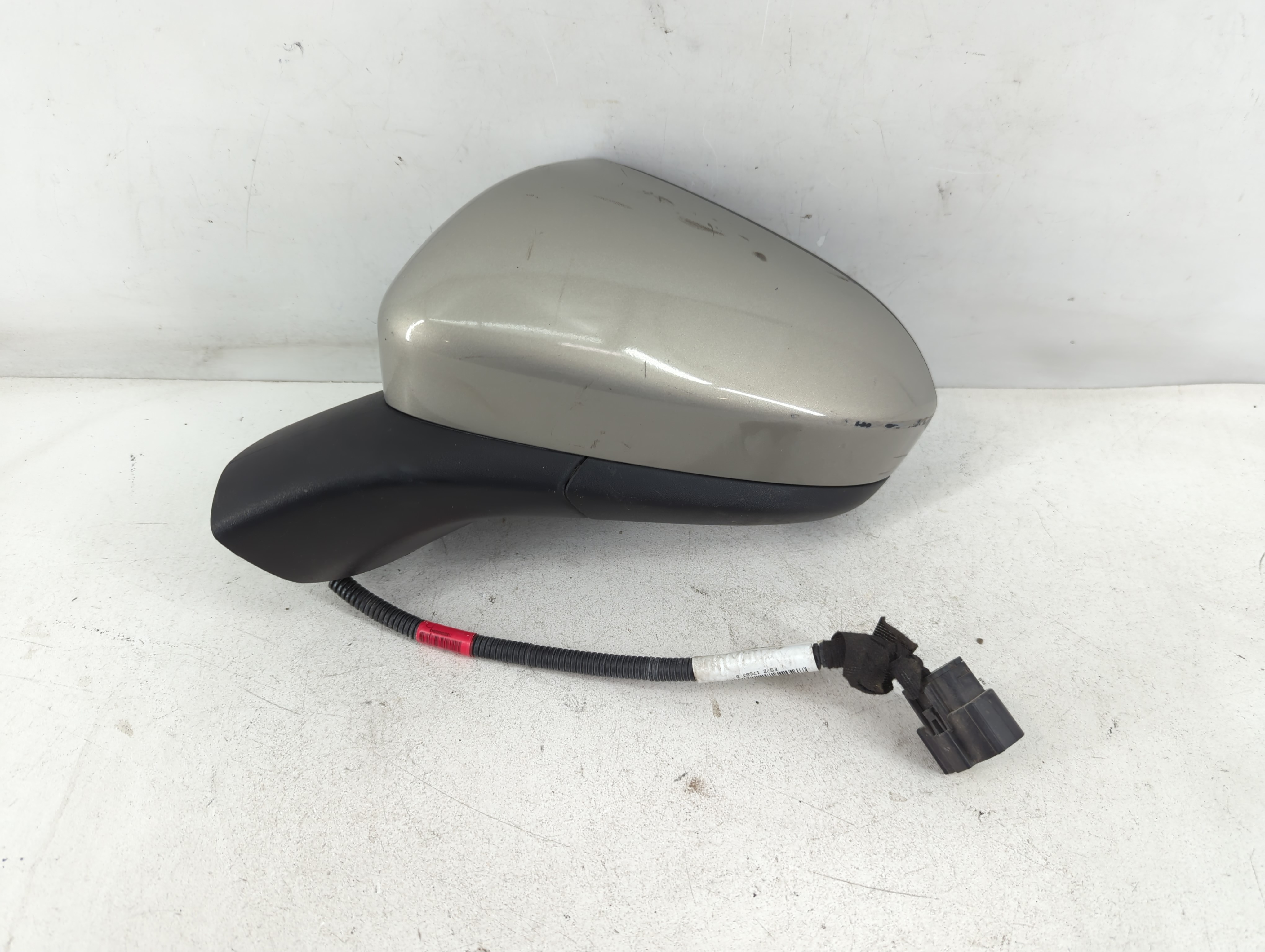 2015-2015 Ford Fusion Driver Left Side View Power Door Mirror Grey 880235 - Oemusedautoparts1.com