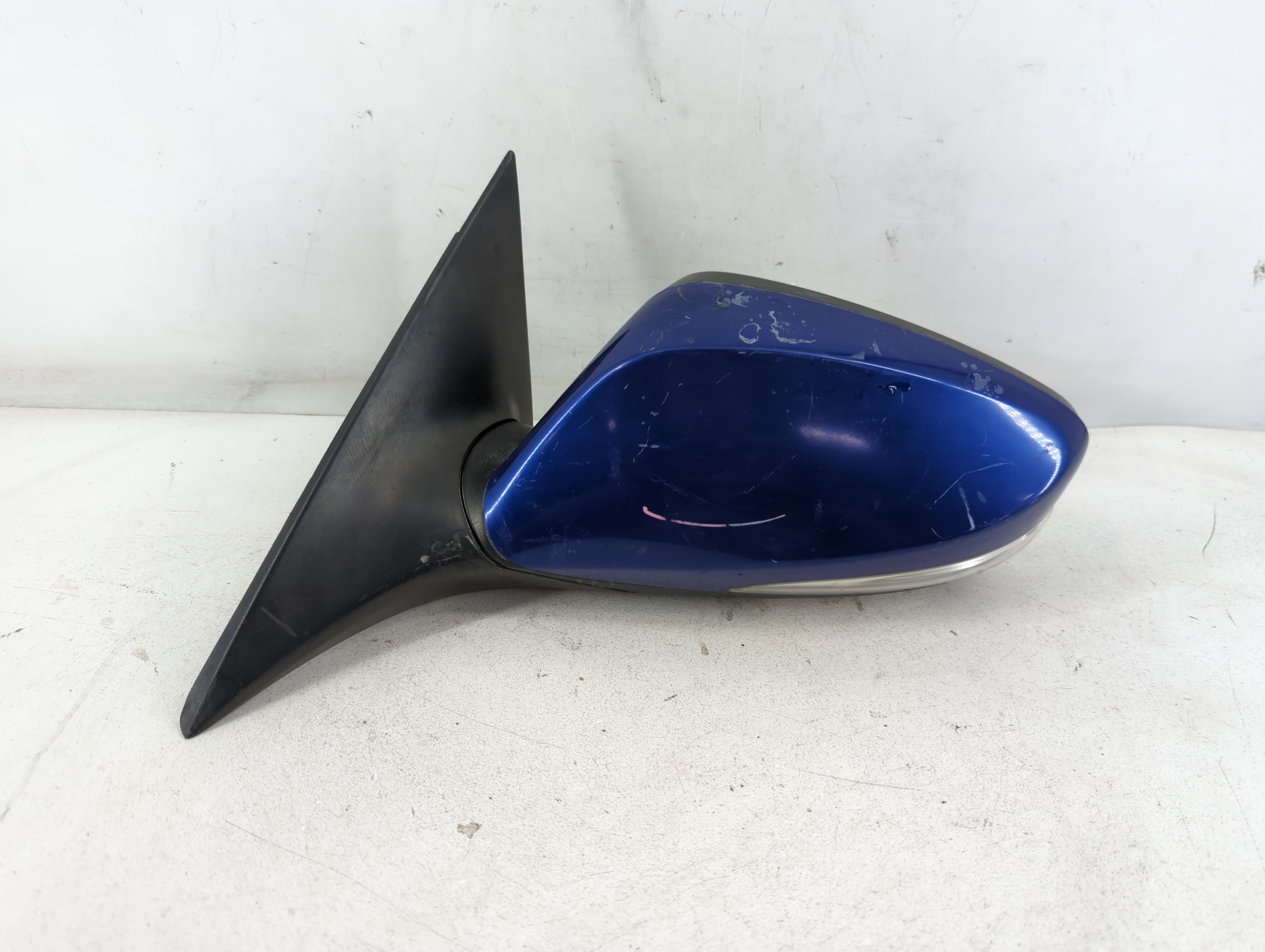 2014-2017 Hyundai Veloster Driver Left Side View Power Door Mirror Blue 880286 - Oemusedautoparts1.com