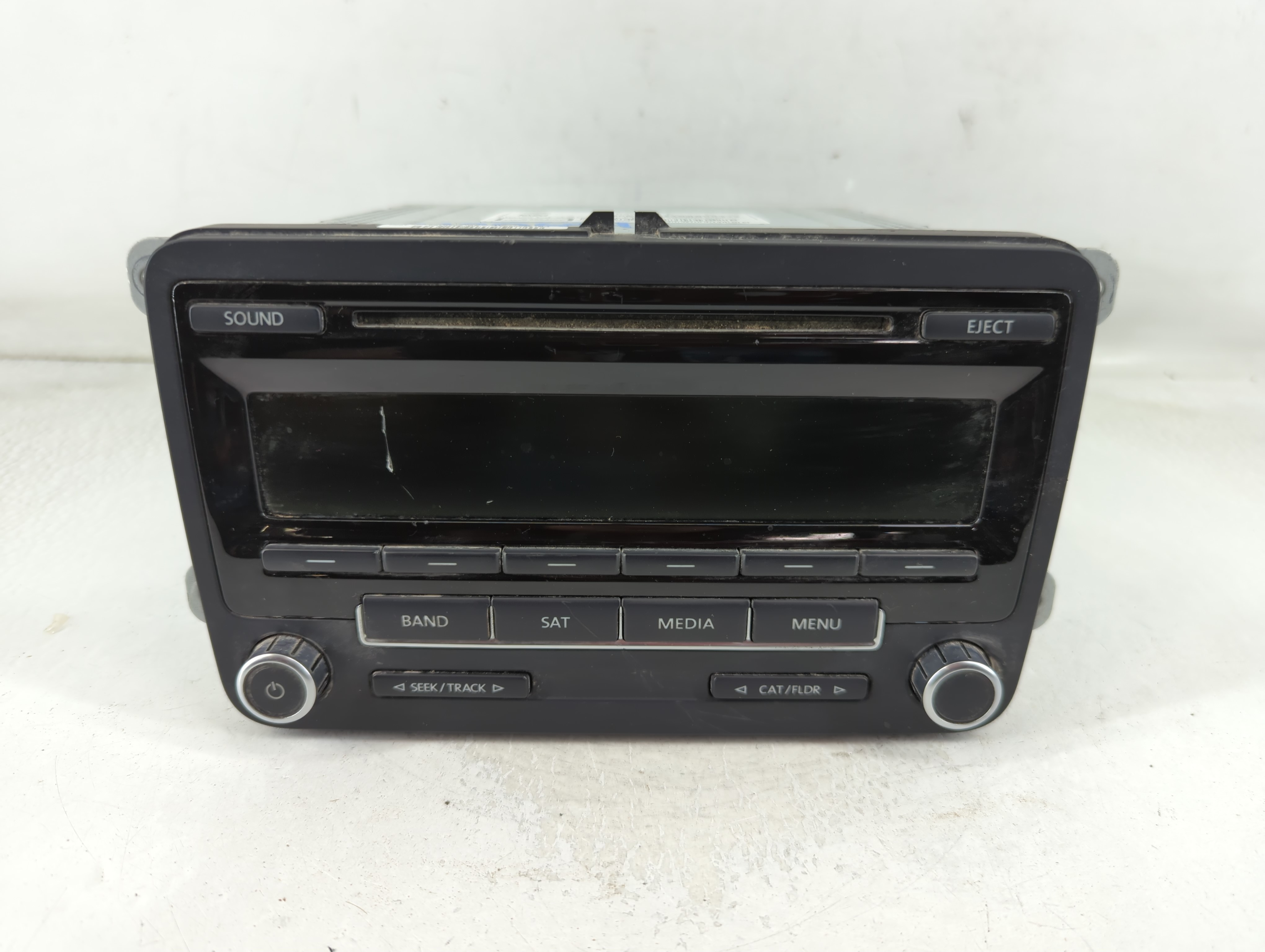 2012-2015 Volkswagen Passat Am Fm Cd Player Radio Receiver 880288 - Oemusedautoparts1.com
