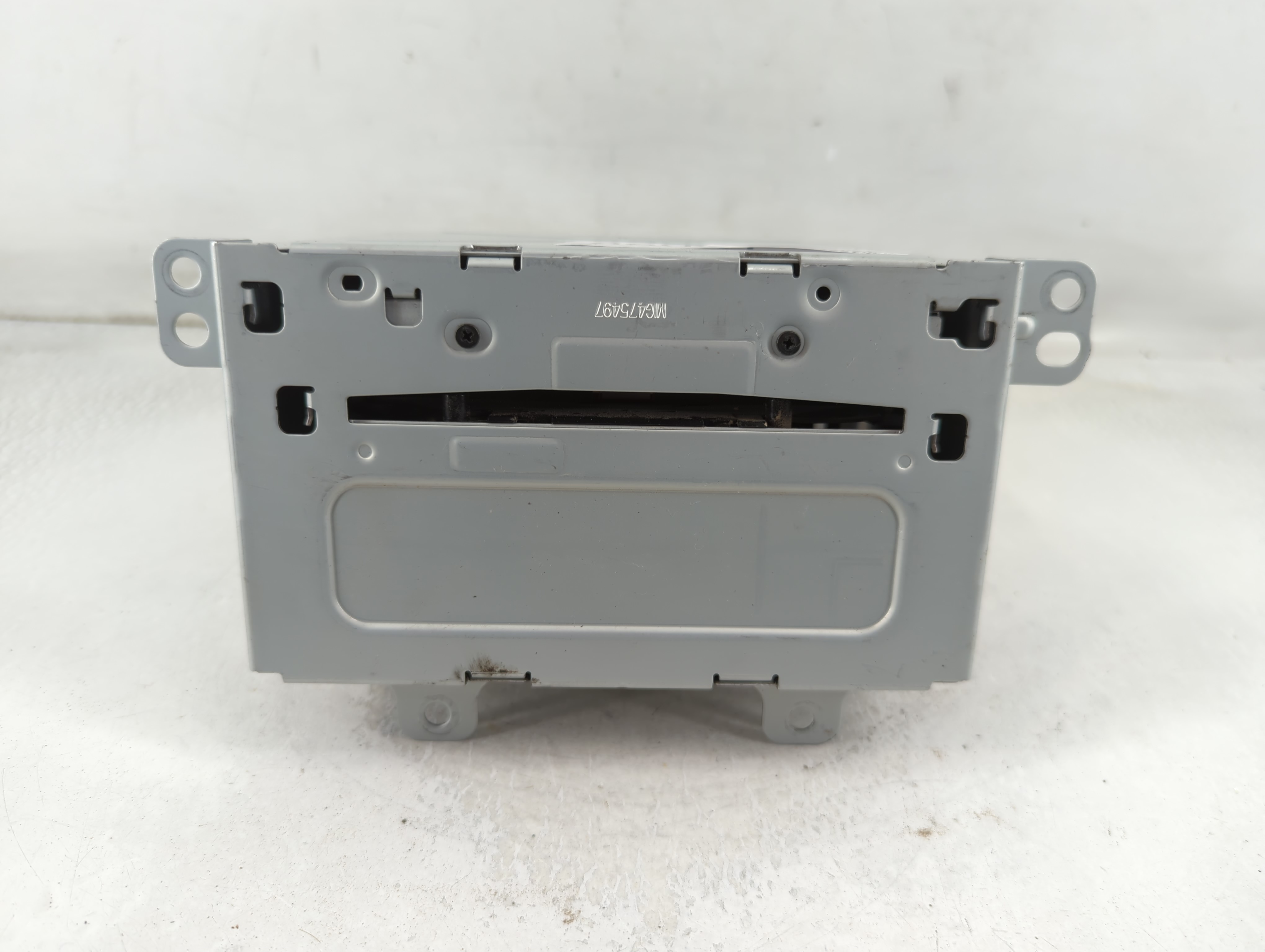 2011-2012 Chevrolet Cruze Am Fm Cd Player Radio Receiver 880317 - Oemusedautoparts1.com