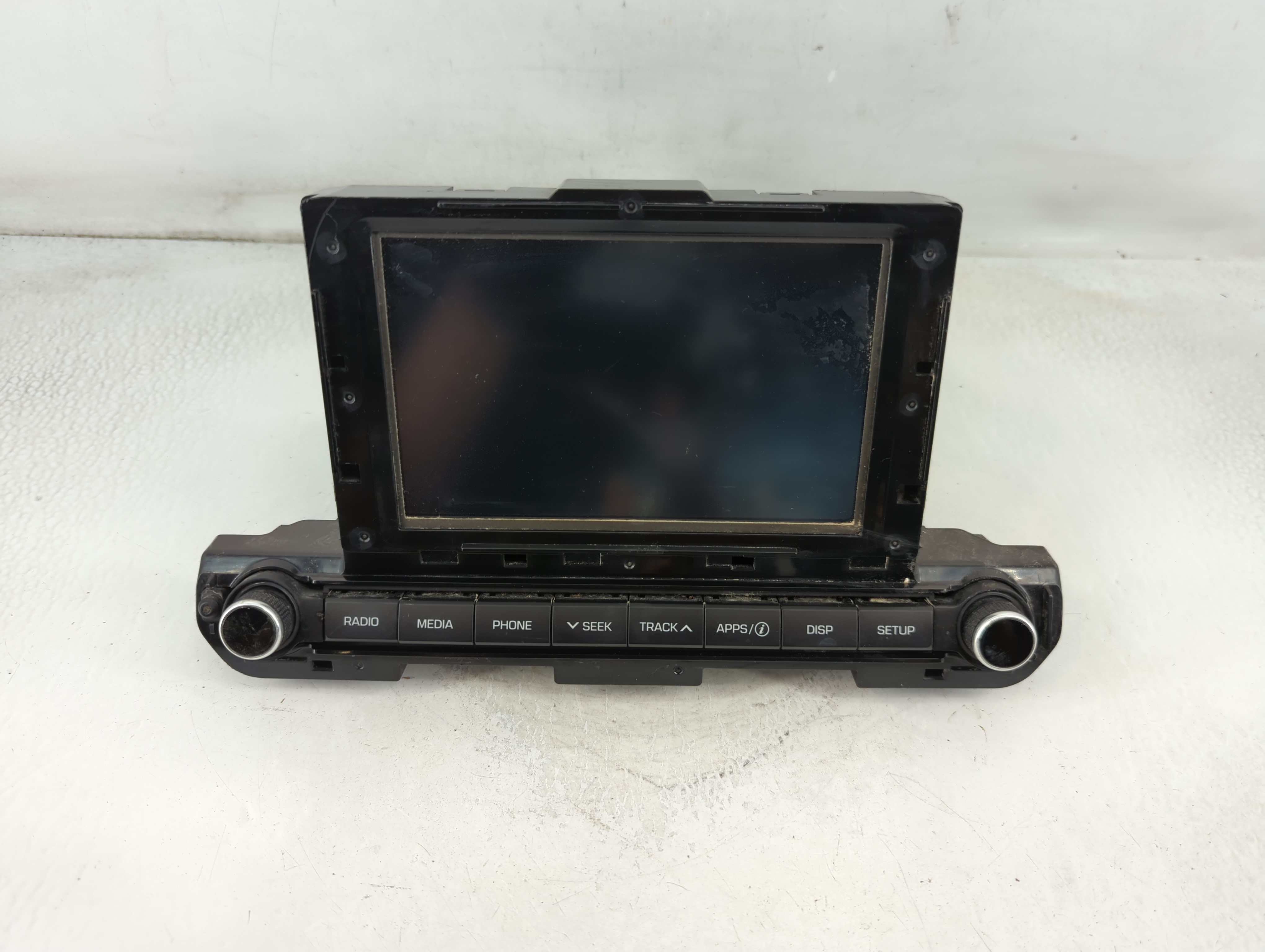 2017-2018 Hyundai Elantra Am Fm Cd Player Radio Receiver 880325 - Oemusedautoparts1.com