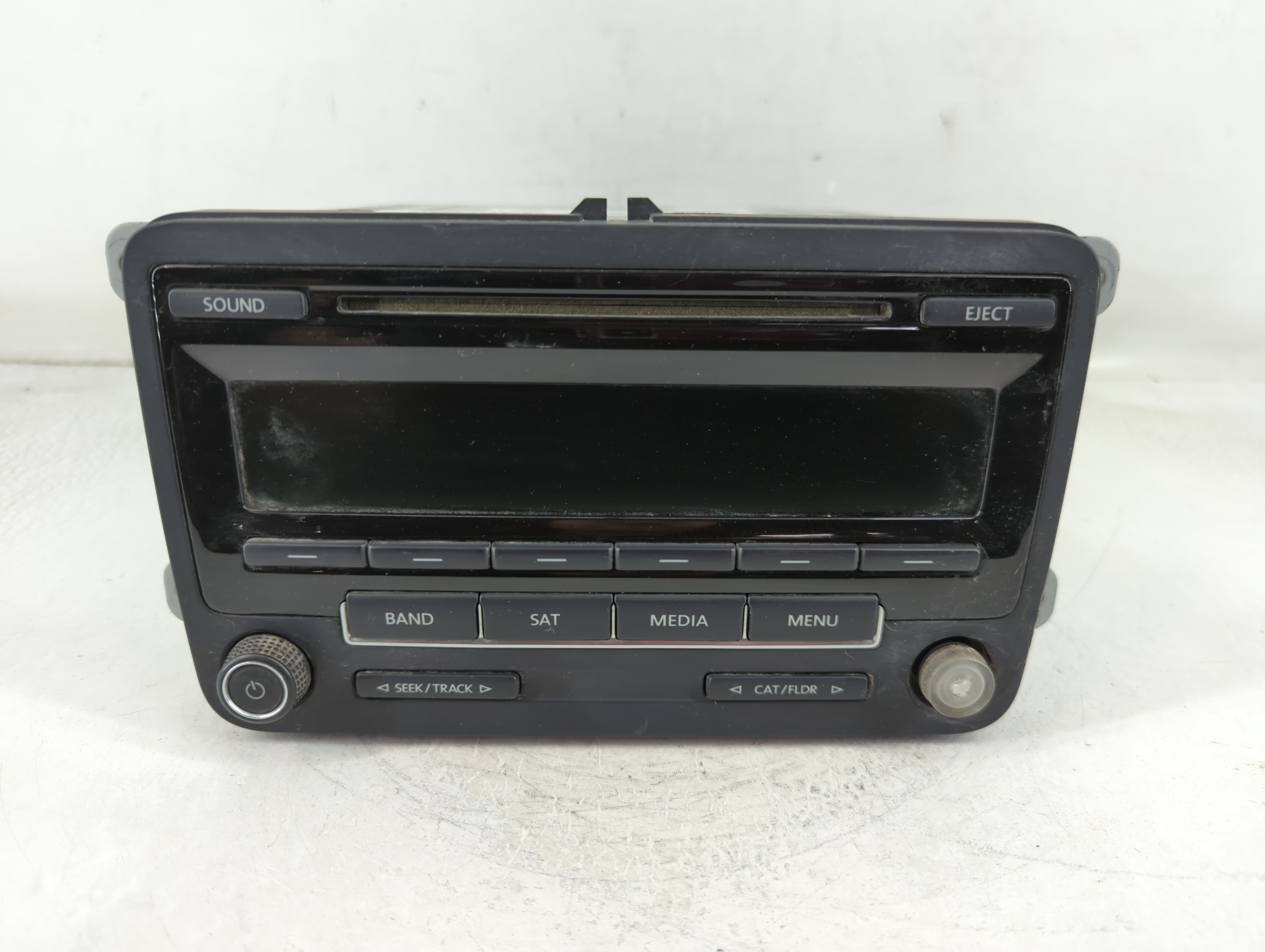 2015-2017 Volkswagen Jetta Am Fm Cd Player Radio Receiver 880349 - Oemusedautoparts1.com