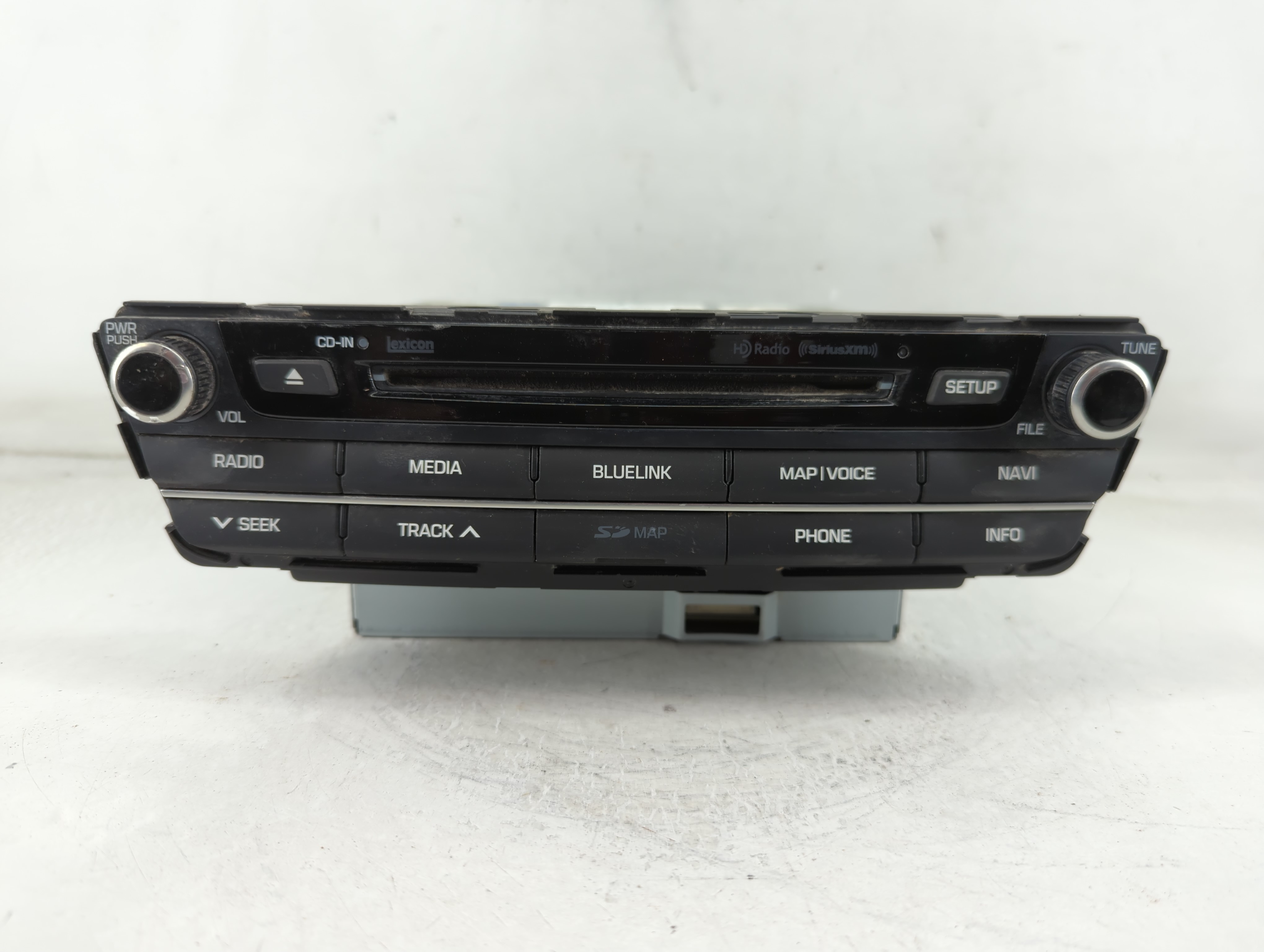 2015-2016 Hyundai Genesis Am Fm Cd Player Radio Receiver 880364 - Oemusedautoparts1.com