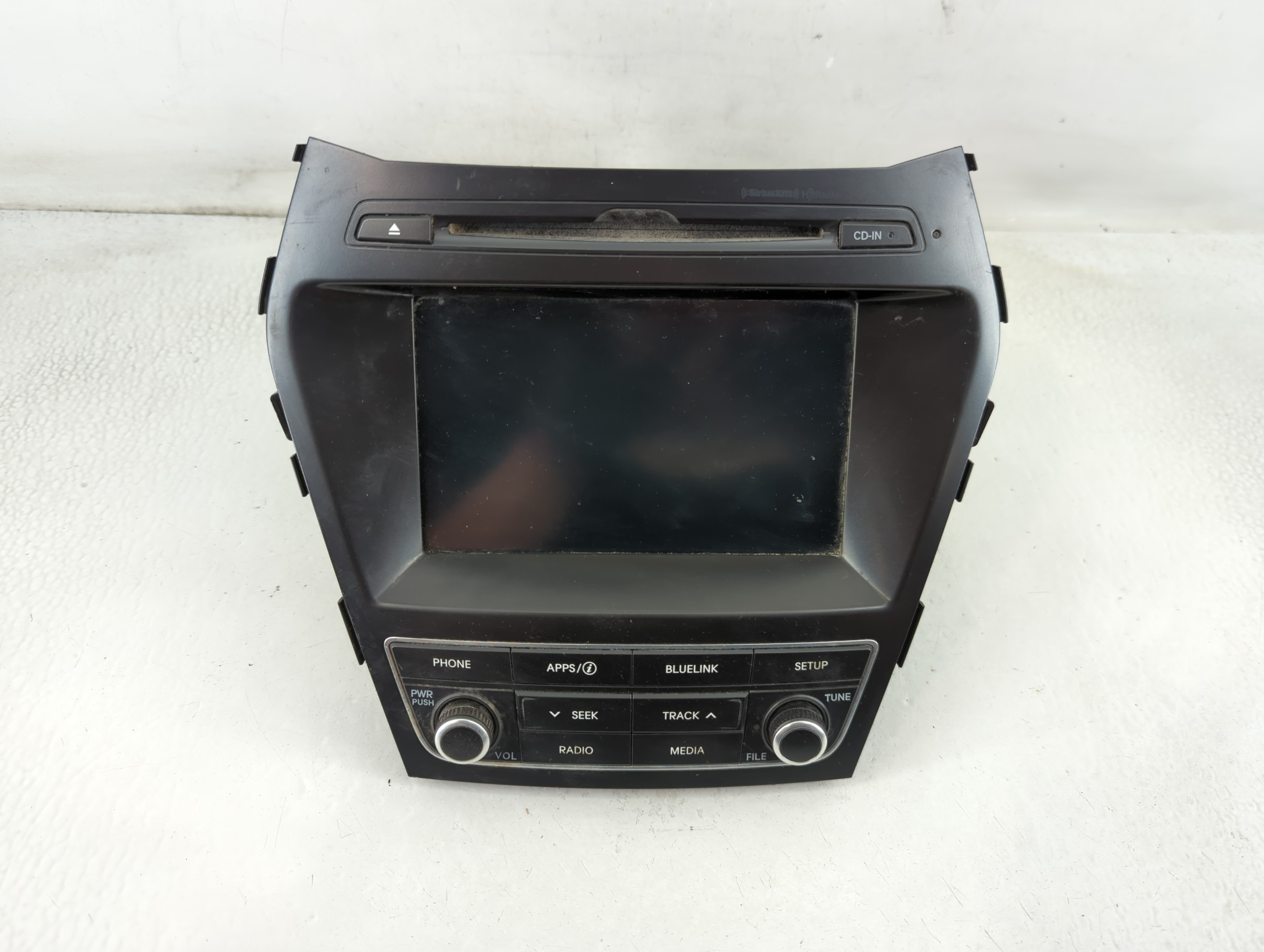 2017-2018 Hyundai Santa Fe Am Fm Cd Player Radio Receiver 880402 - Oemusedautoparts1.com