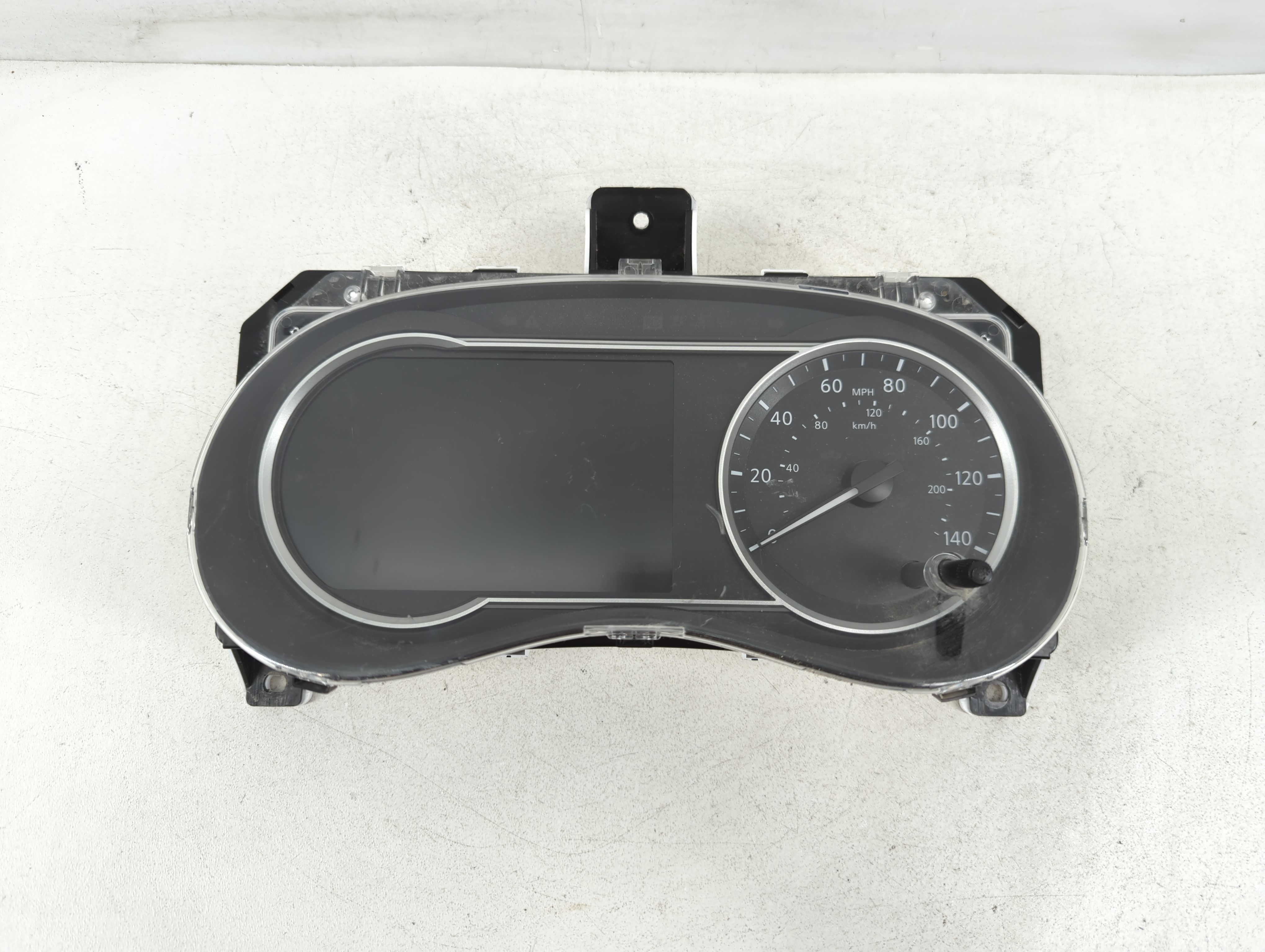 2020-2022 Nissan Versa Speedometer Instrument Cluster Gauges 24810 5ee1a 880411 - Oemusedautoparts1.com