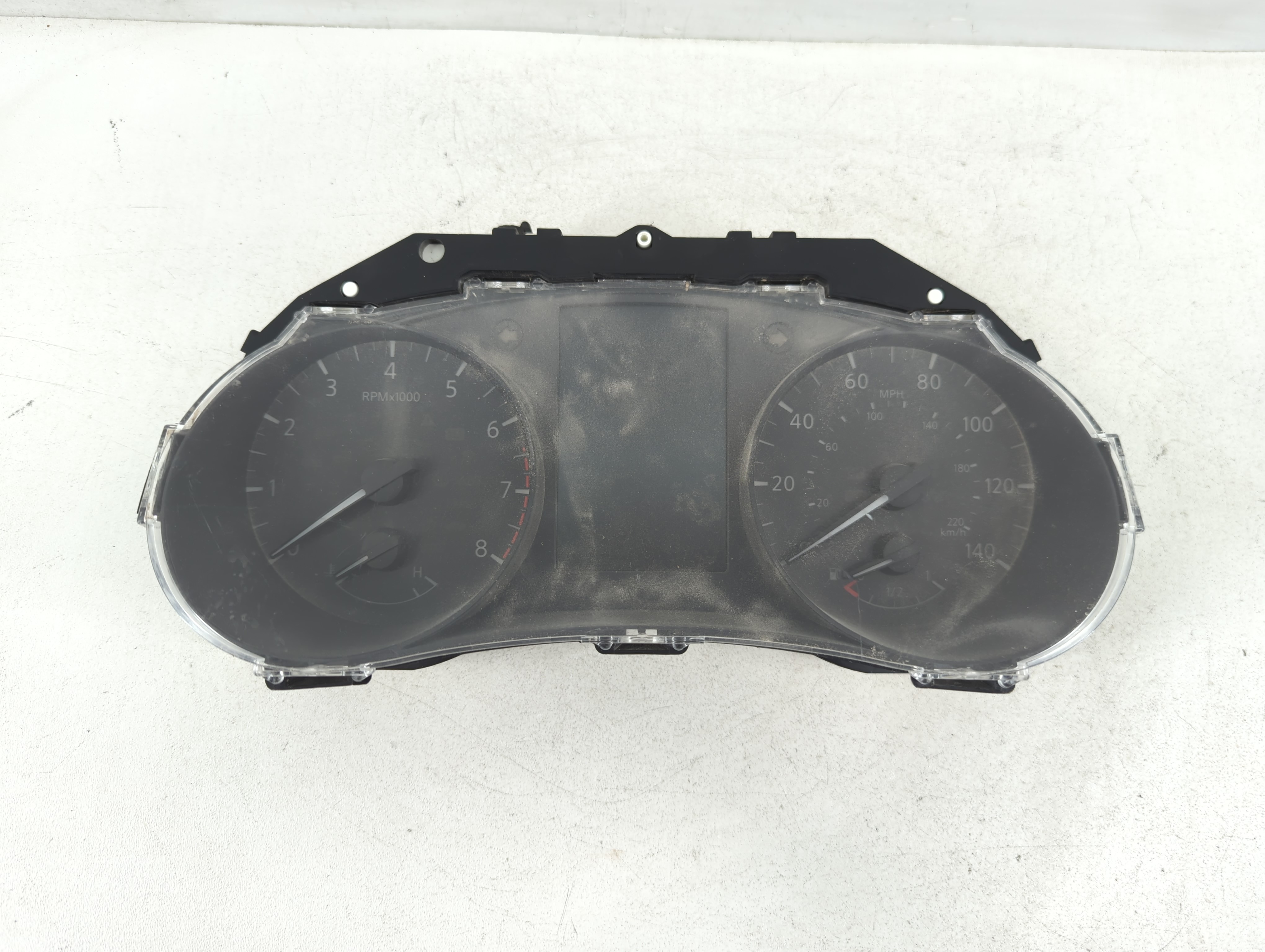 2018-2018 Nissan Rogue Speedometer Instrument Cluster Gauges 5hr0a/mnyi 880414 - Oemusedautoparts1.com