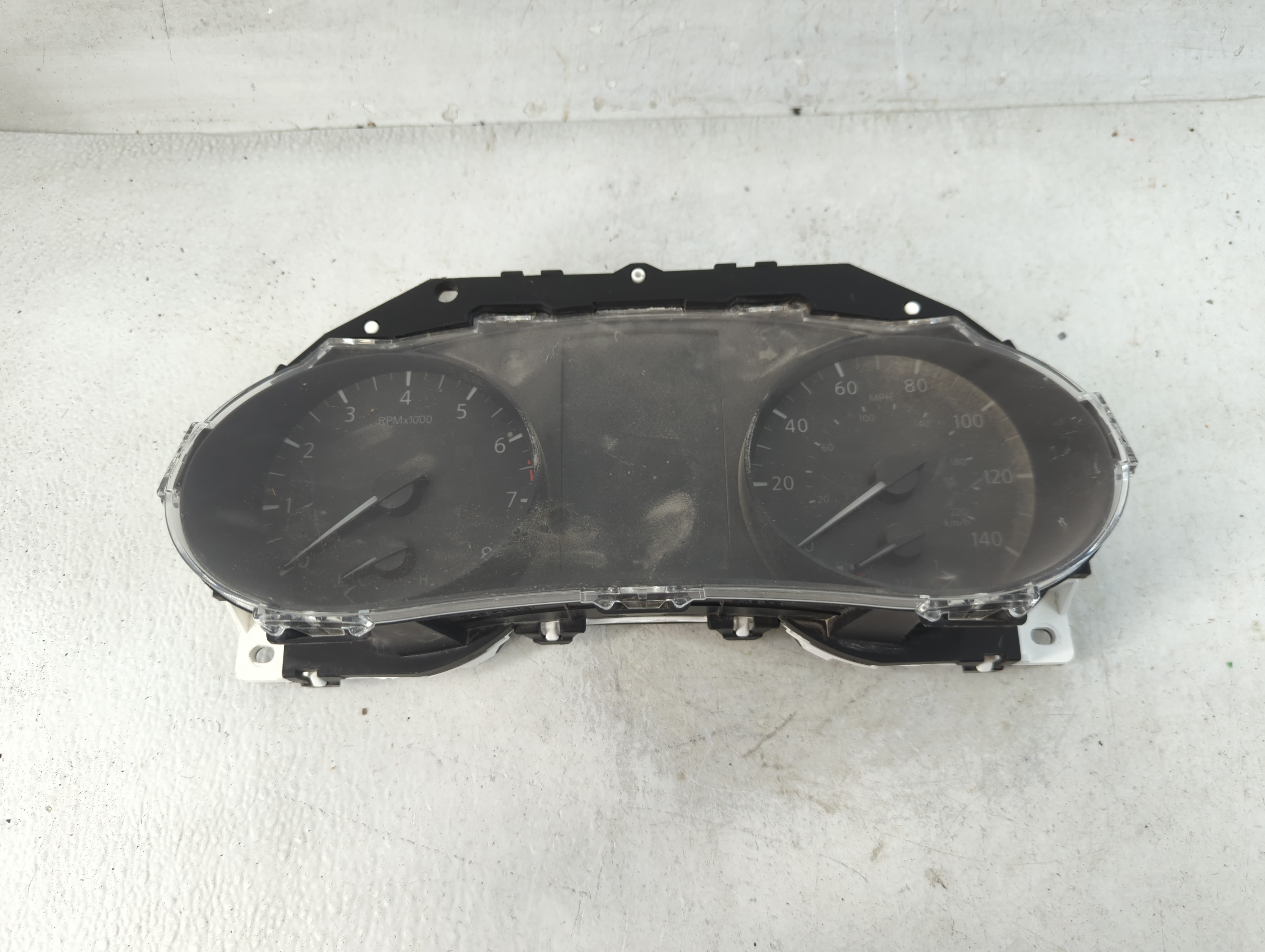 2018-2018 Nissan Rogue Speedometer Instrument Cluster Gauges 248107fh0a 880416 - Oemusedautoparts1.com