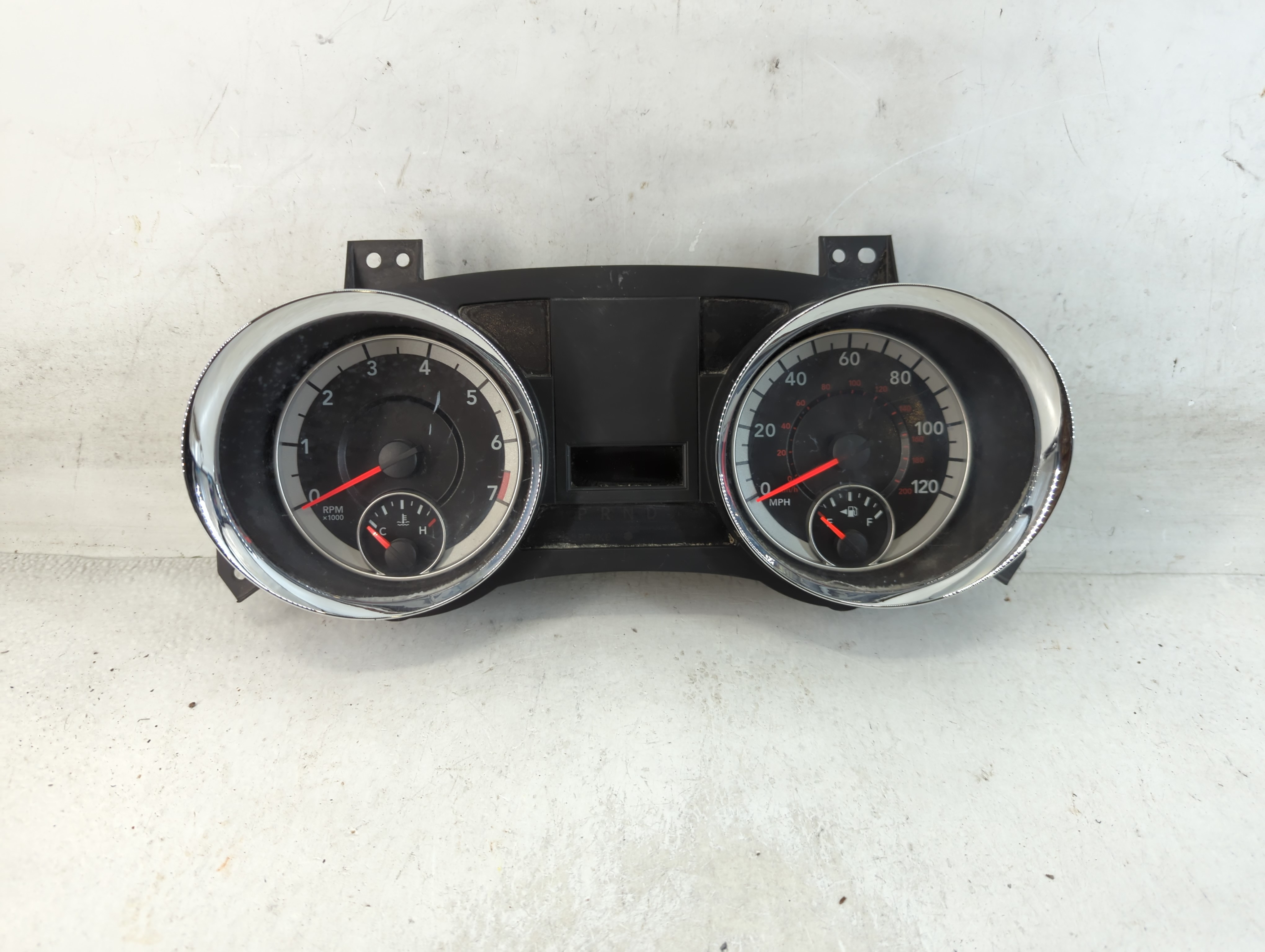 Picture of Dodge Caravan Speedometer Instrument Cluster Gauges P68376133ab 880523