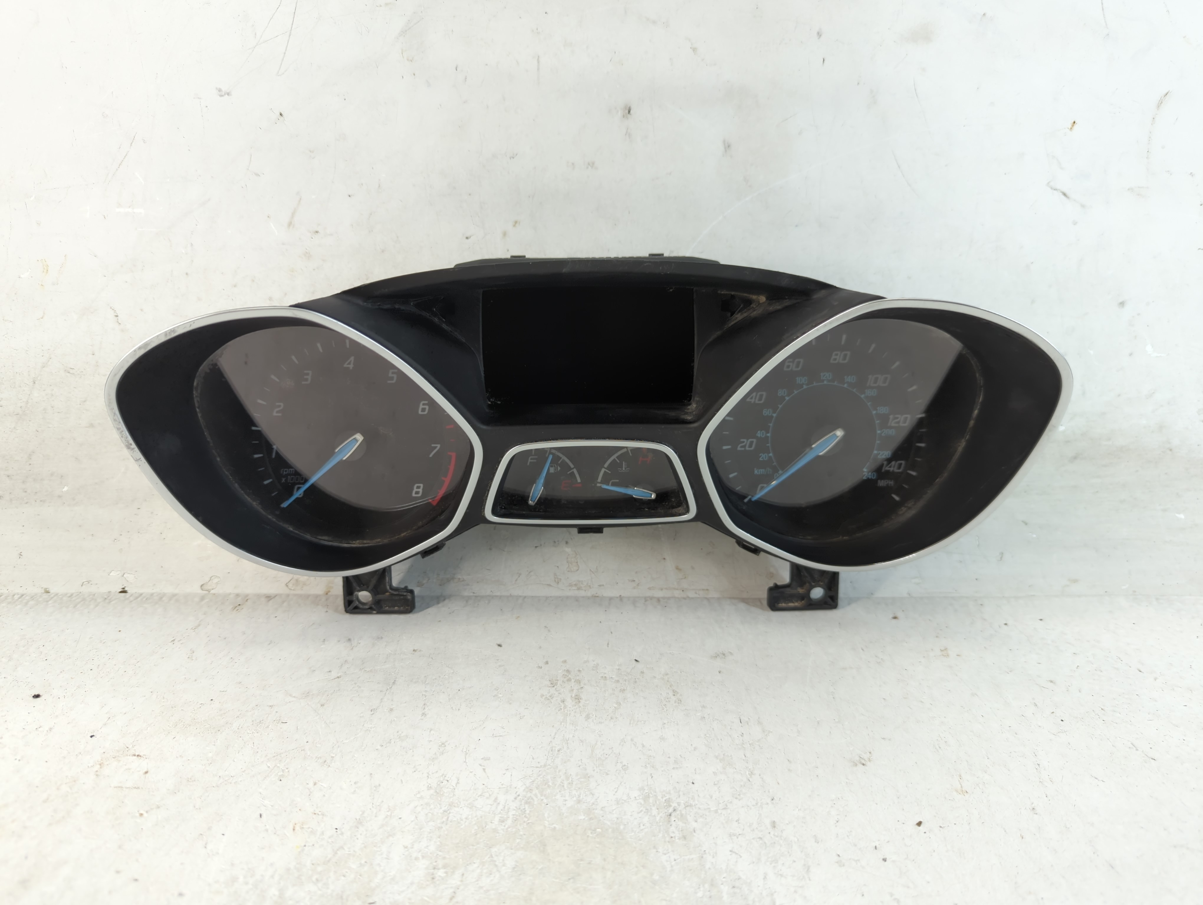 2013-2014 Ford Focus Speedometer Instrument Cluster Gauges Cm5t-10849-ctg 880524 - Oemusedautoparts1.com