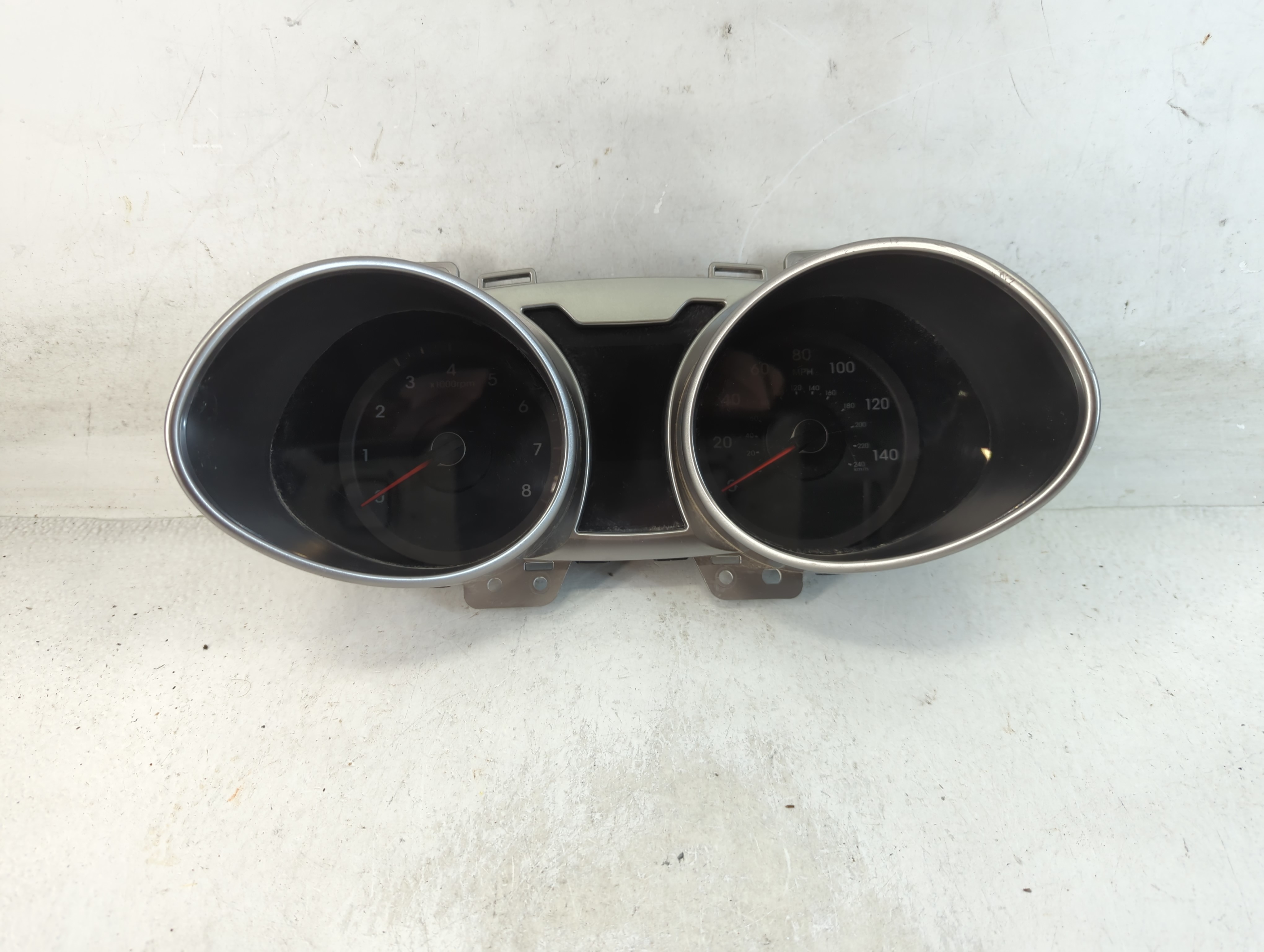 2016-2017 Hyundai Veloster Speedometer Instrument Cluster Gauges 880525 - Oemusedautoparts1.com